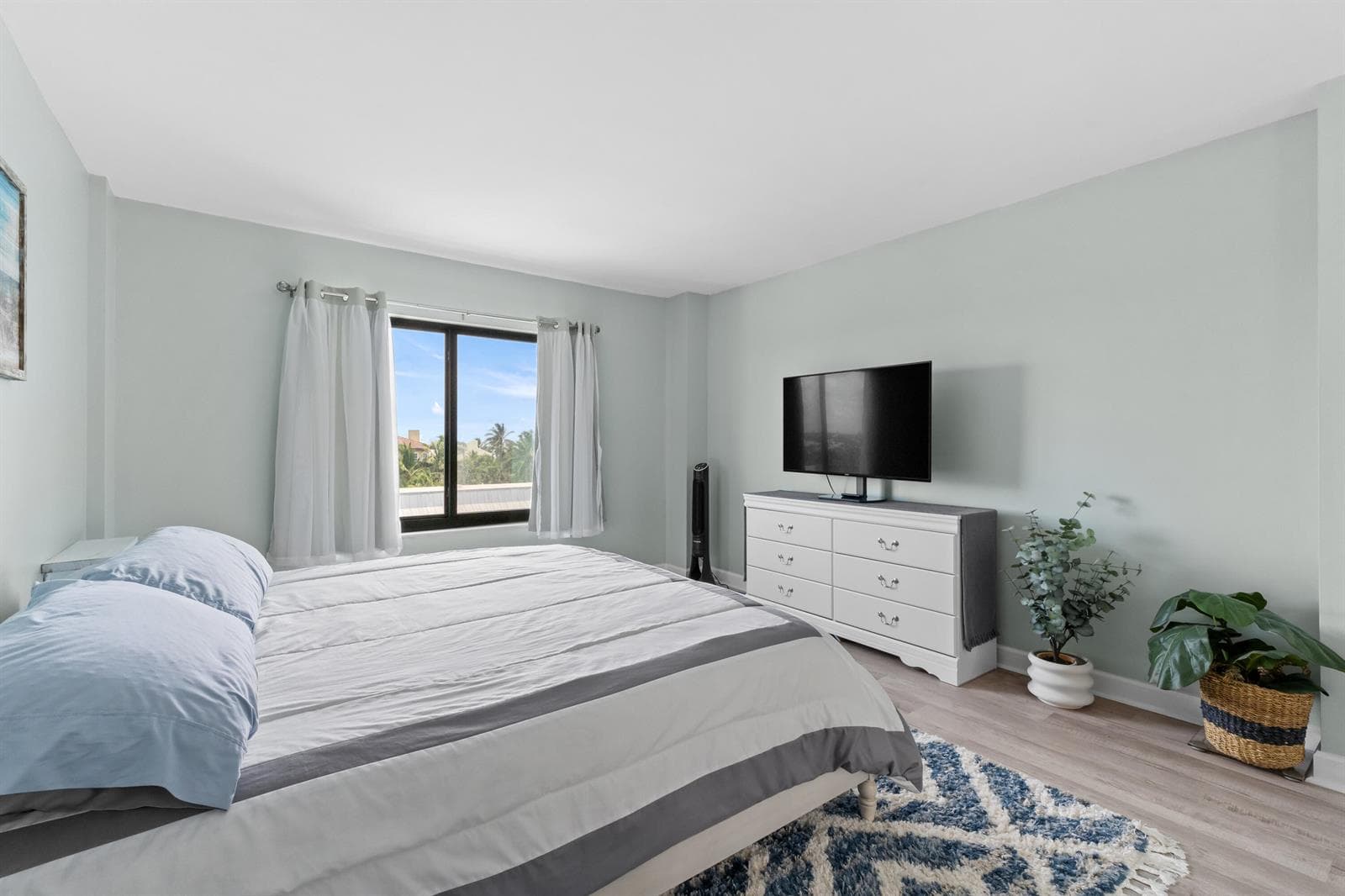 801 S Ocean Drive 503 photo 23
