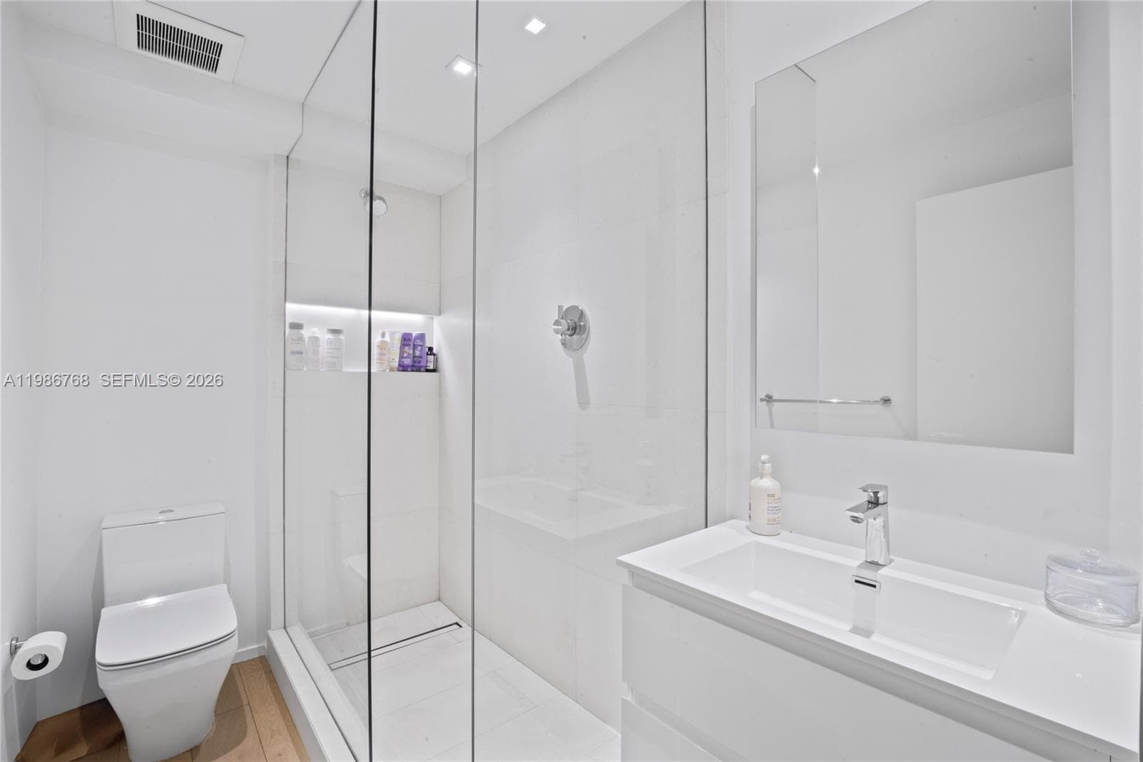 2301 Collins Ave 624 photo 13