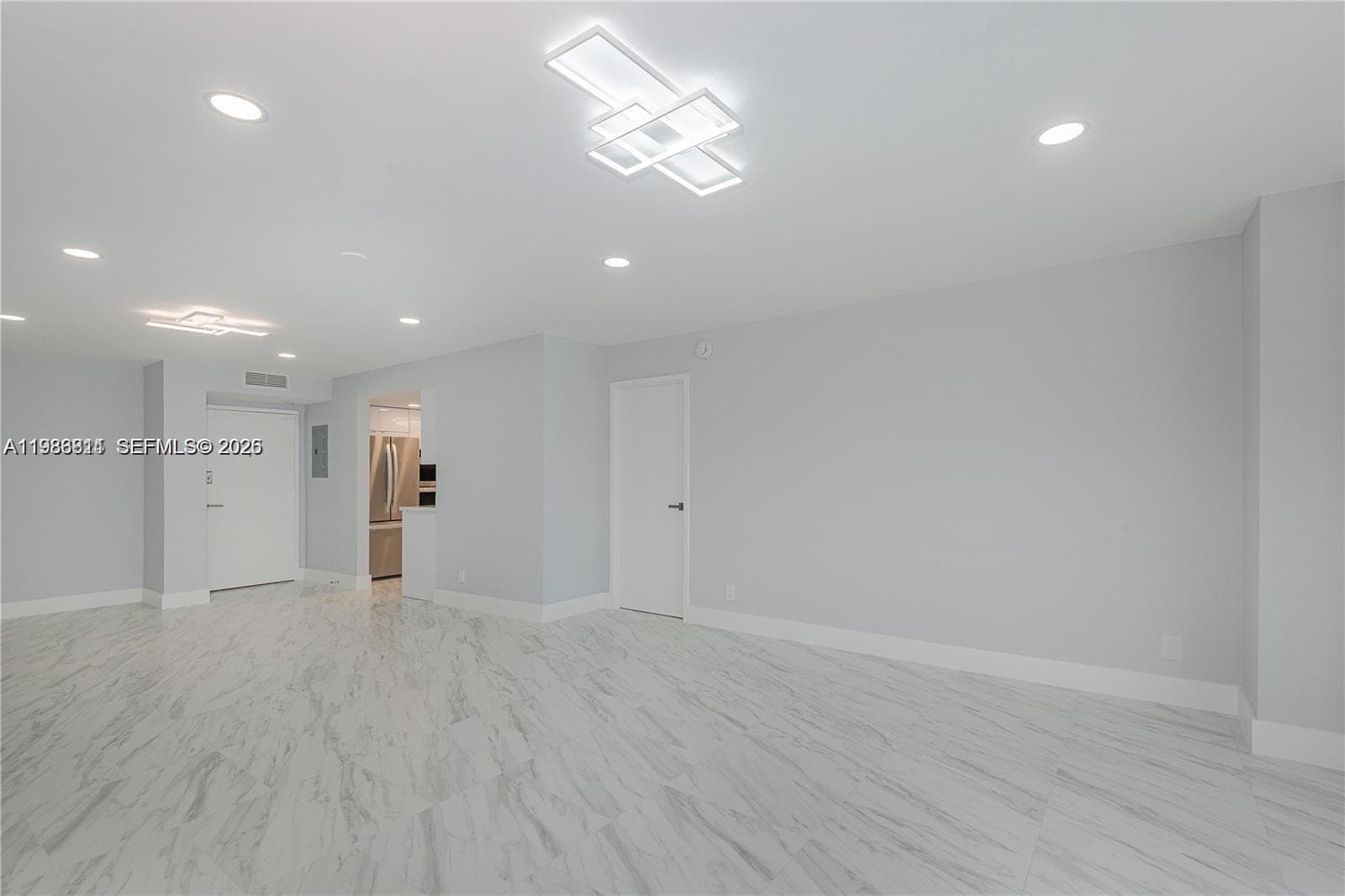 3180 Ocean Dr 706 photo 5