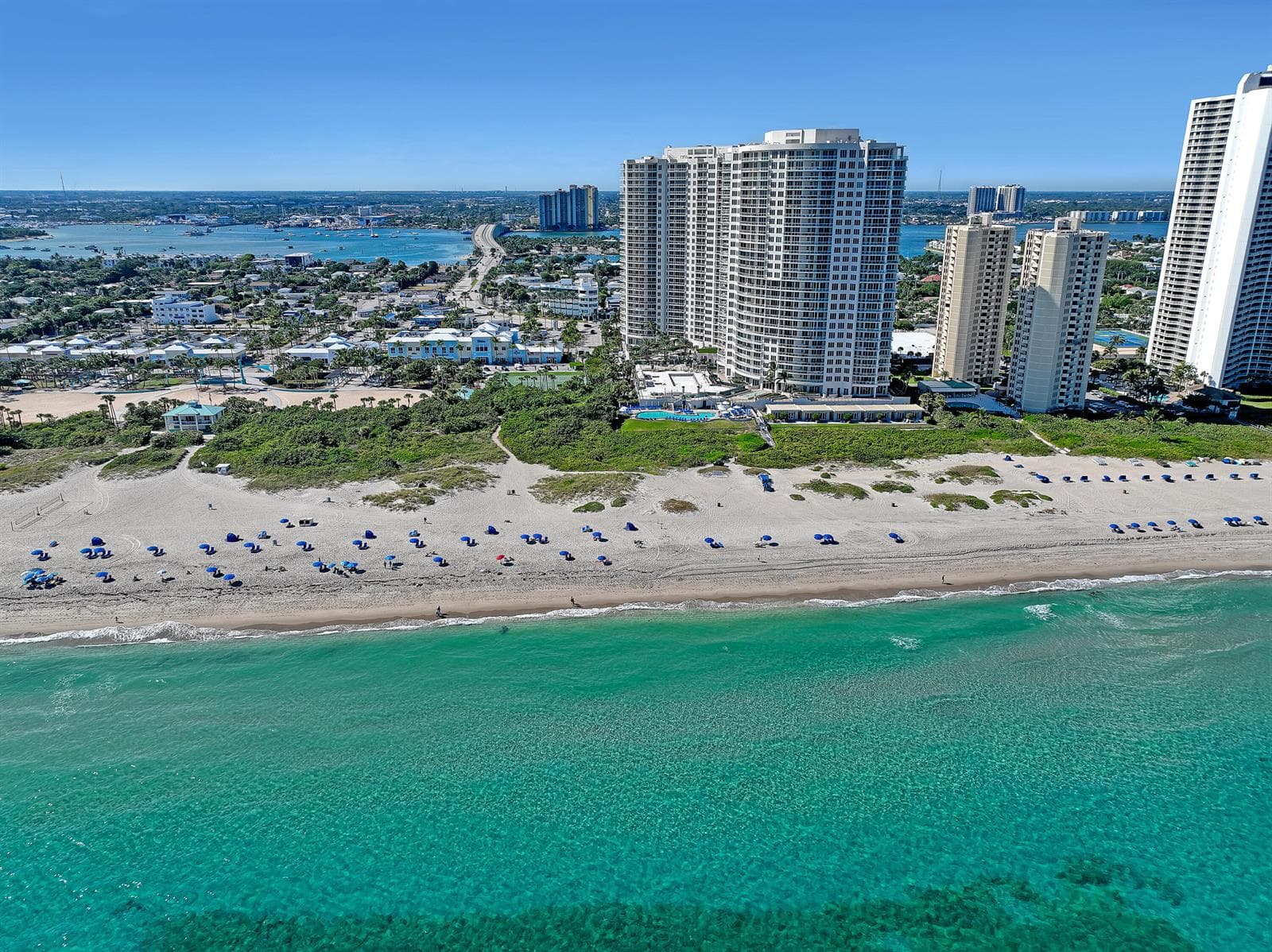 2700 N Ocean Drive 401a photo 1
