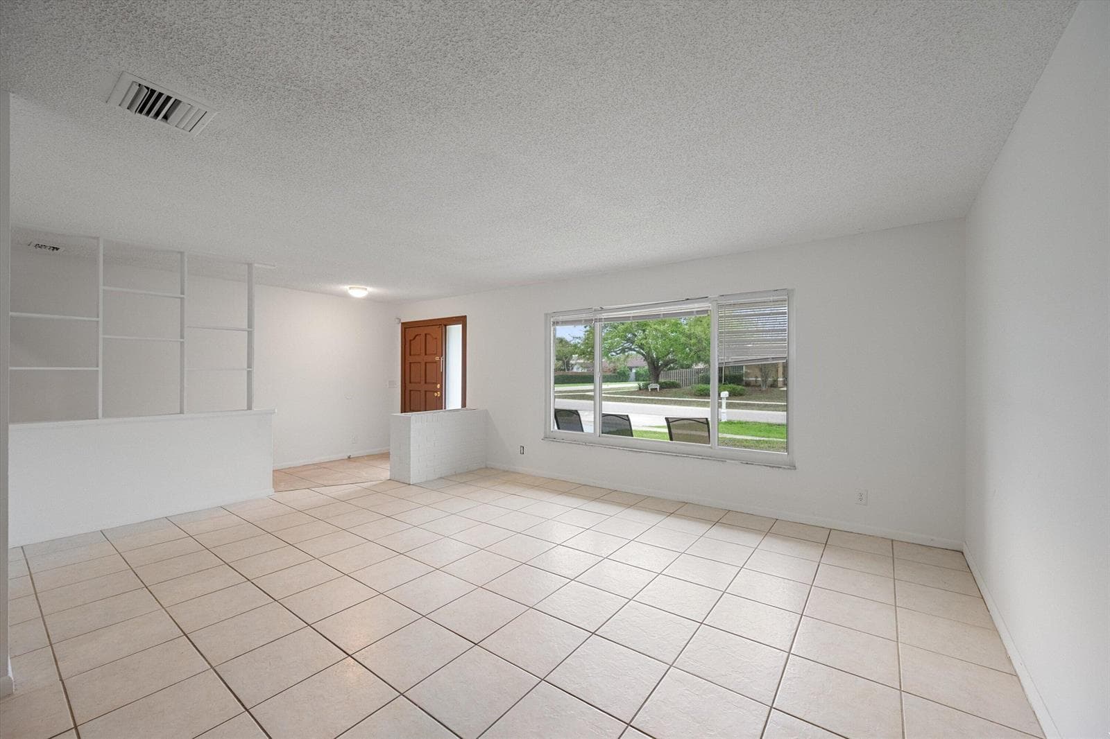 11576 Sanderling Drive photo 2
