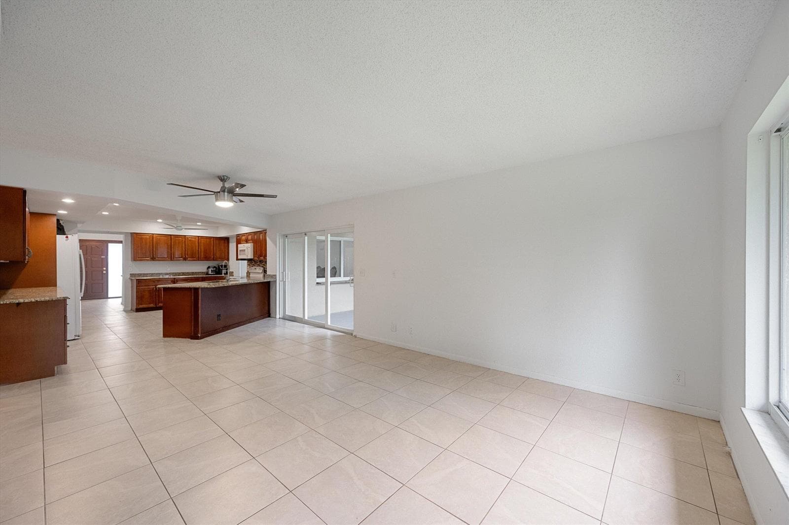 11576 Sanderling Drive photo 4