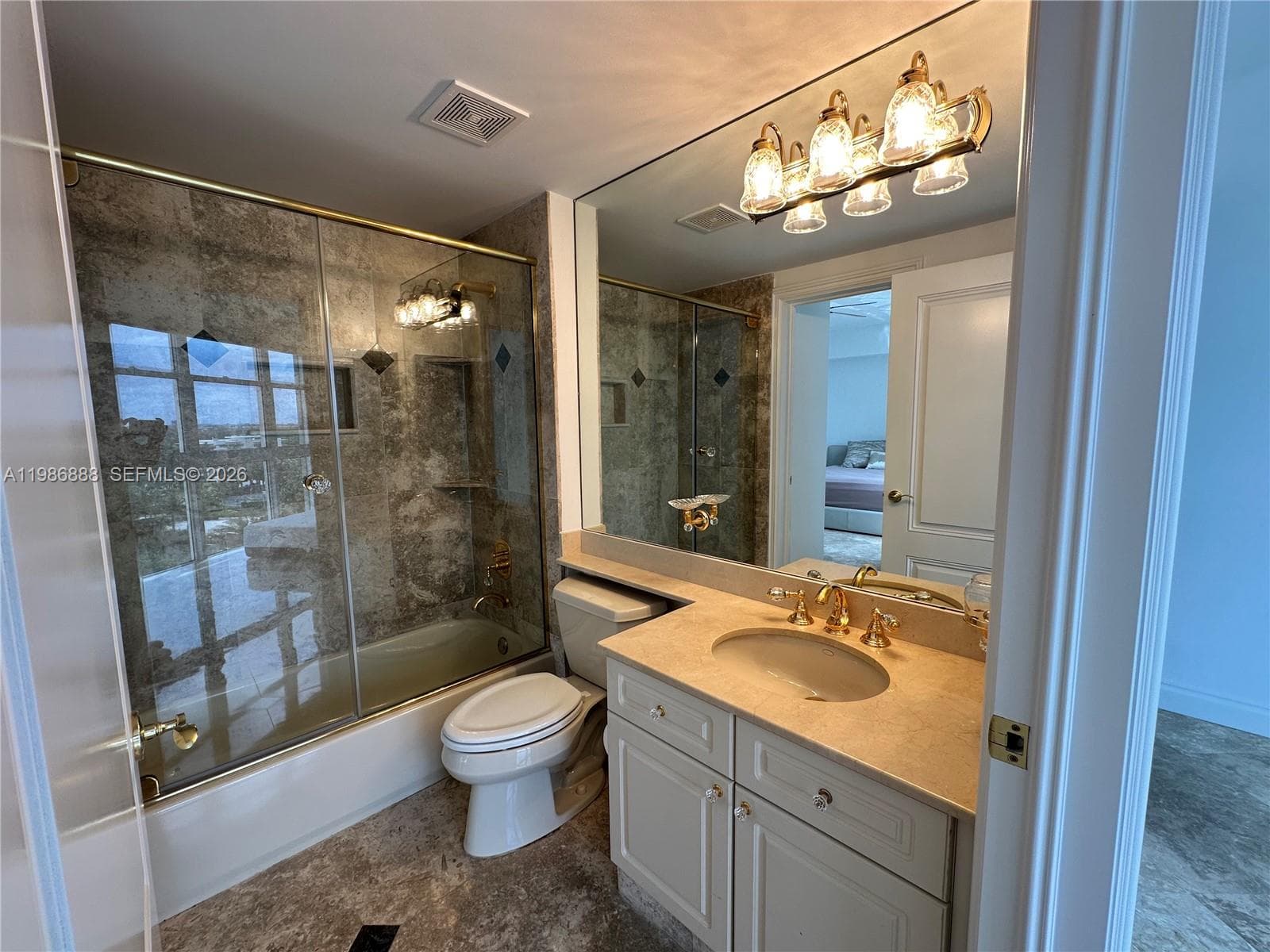 6051 N Ocean Dr 704 photo 15