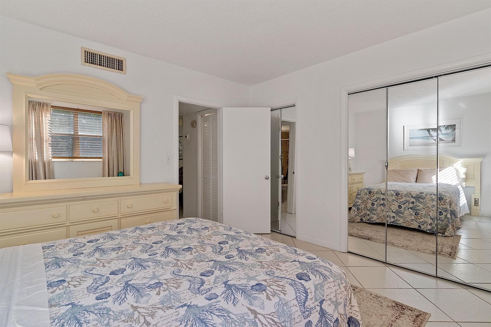 2565 S Ocean Boulevard 208 photo 16