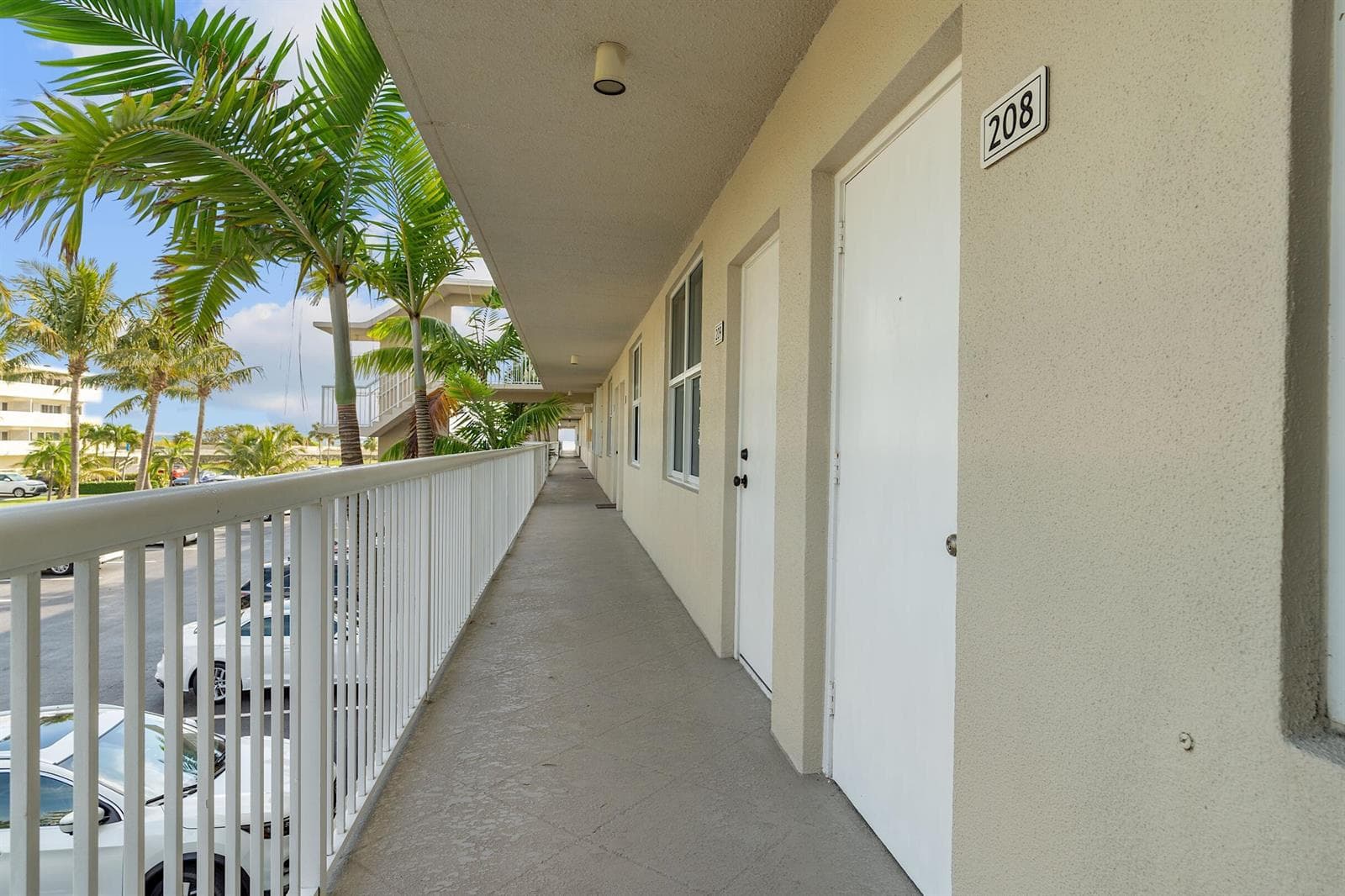 2565 S Ocean Boulevard 208 photo 1