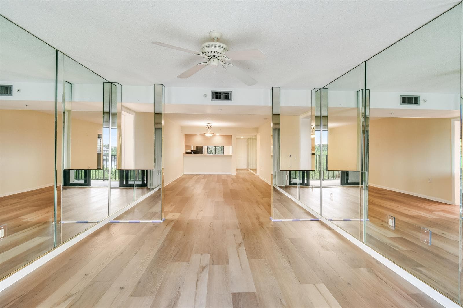 1701 Marina Isle Way 301 photo 9