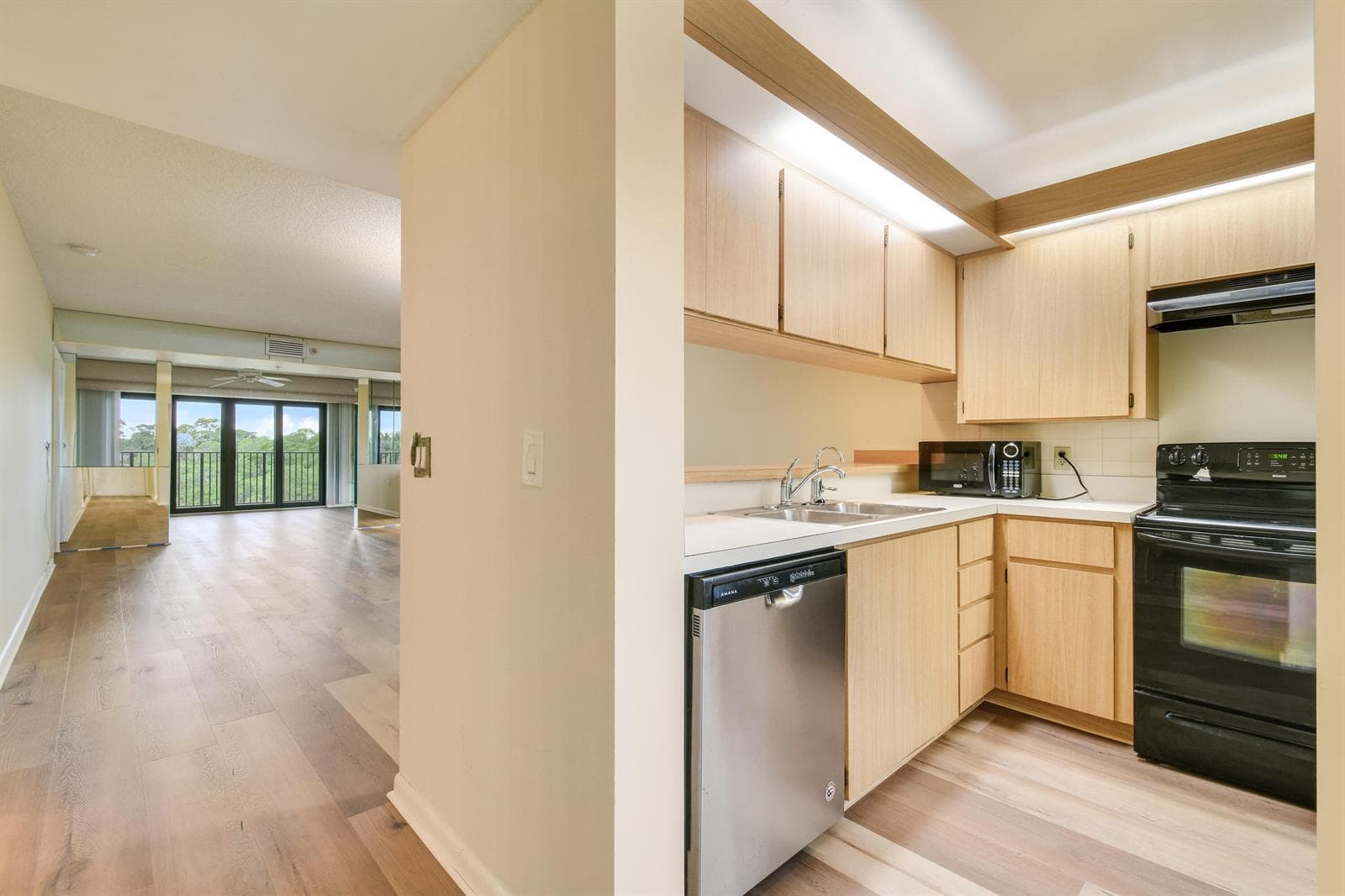 1701 Marina Isle Way 301 photo 19