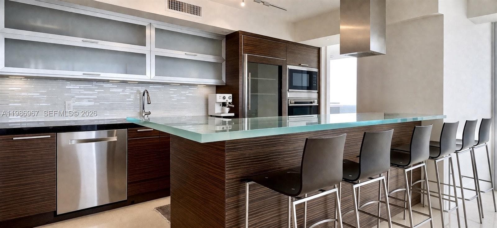 1800 Ocean Dr UPH4301 photo 9