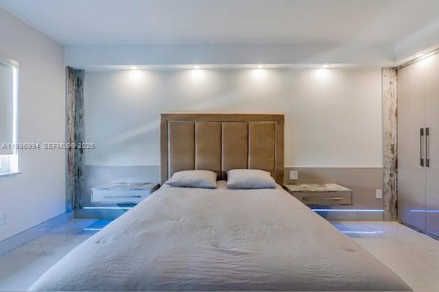 400 Kings Point Dr 822-23 photo 23