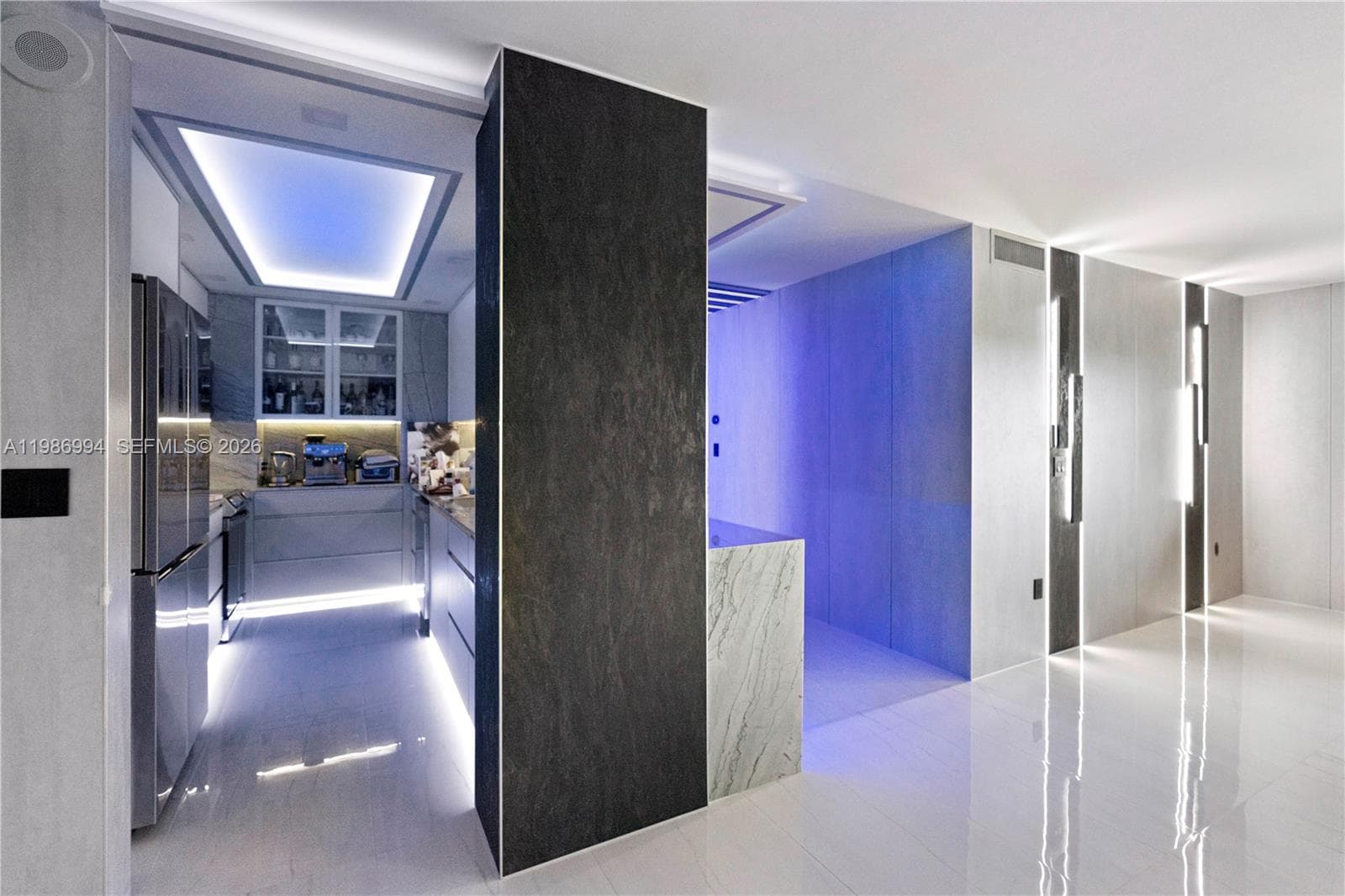 400 Kings Point Dr 822-23 photo 13