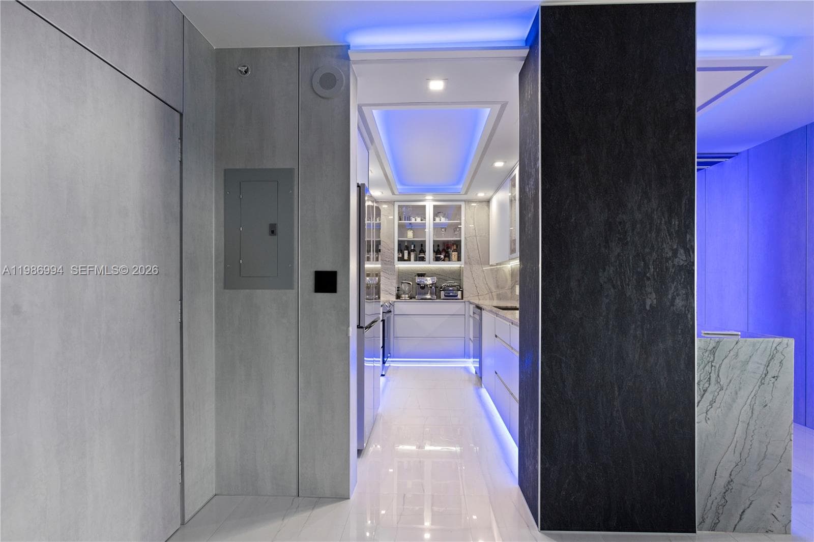 400 Kings Point Dr 822-23 photo 14