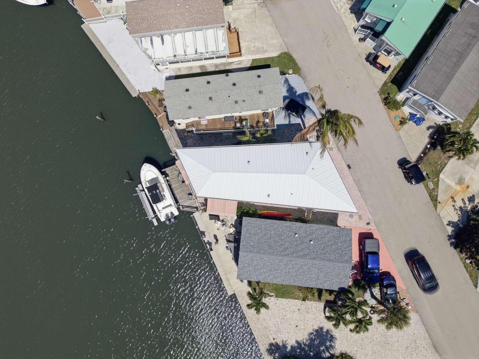 10701 S Ocean Drive 817 photo 16