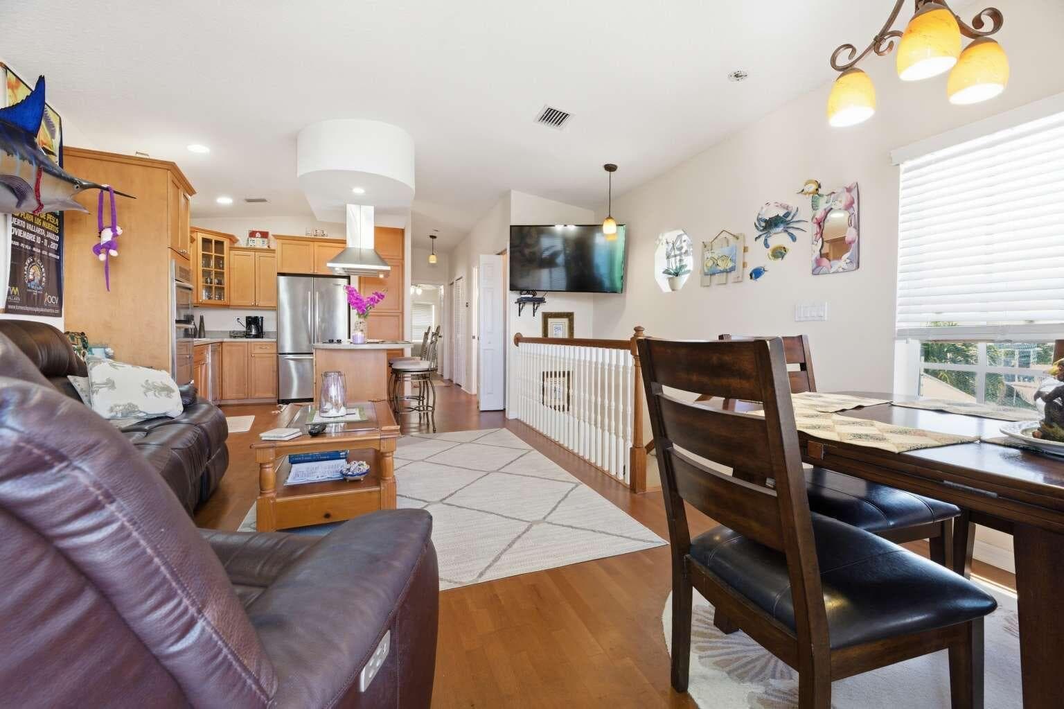 10701 S Ocean Drive 817 photo 3