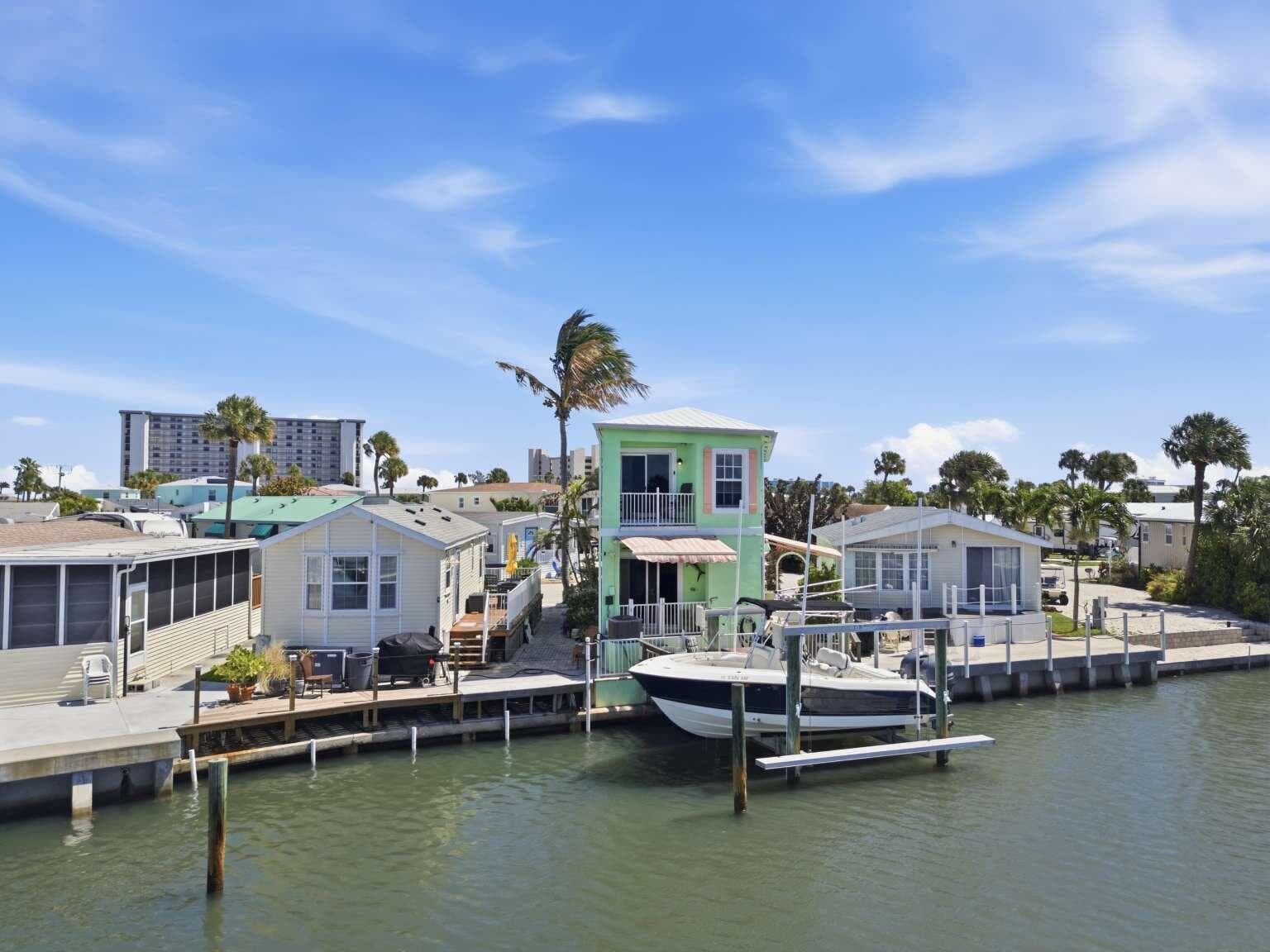10701 S Ocean Drive 817 photo 18