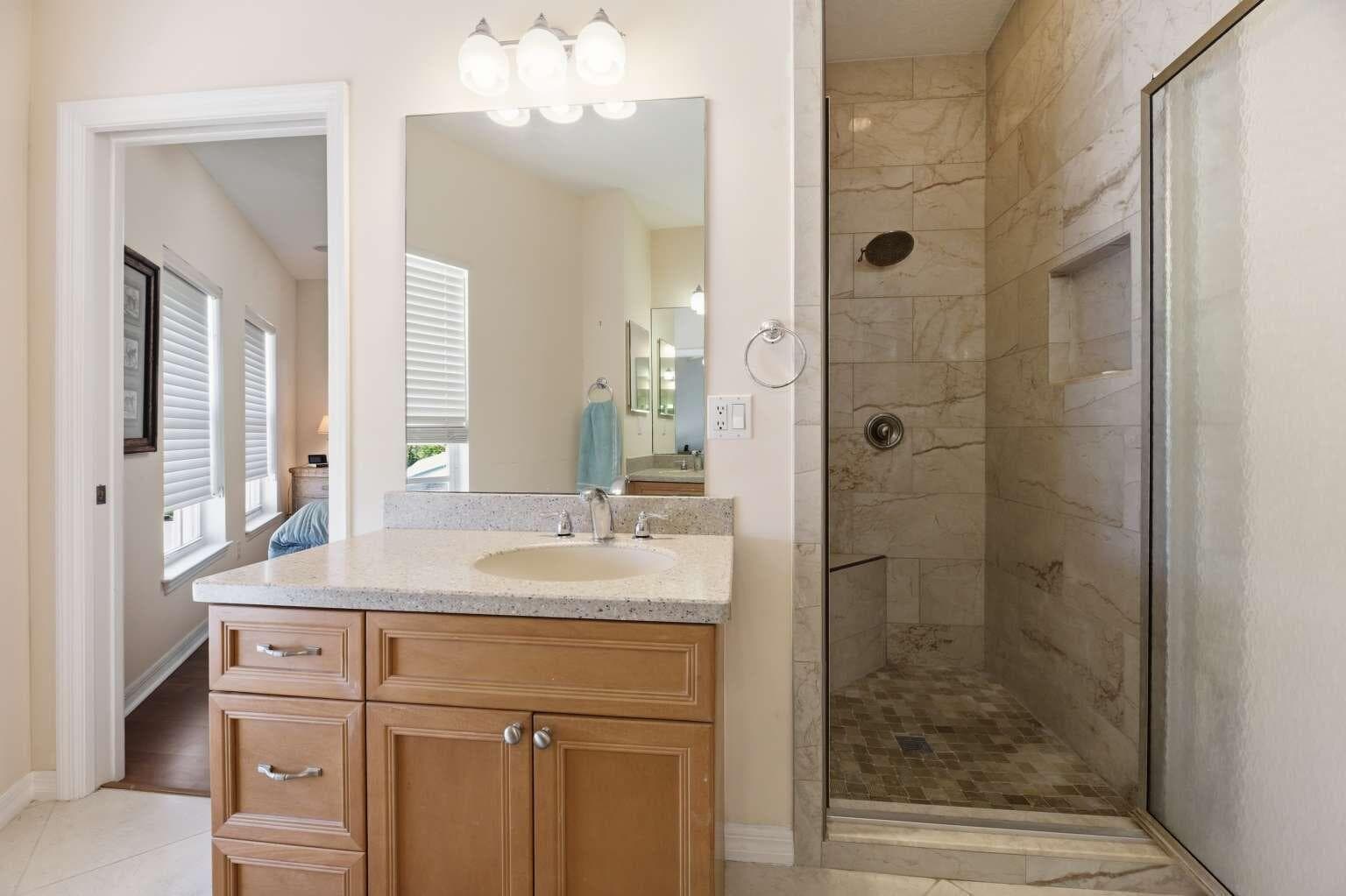 10701 S Ocean Drive 817 photo 15