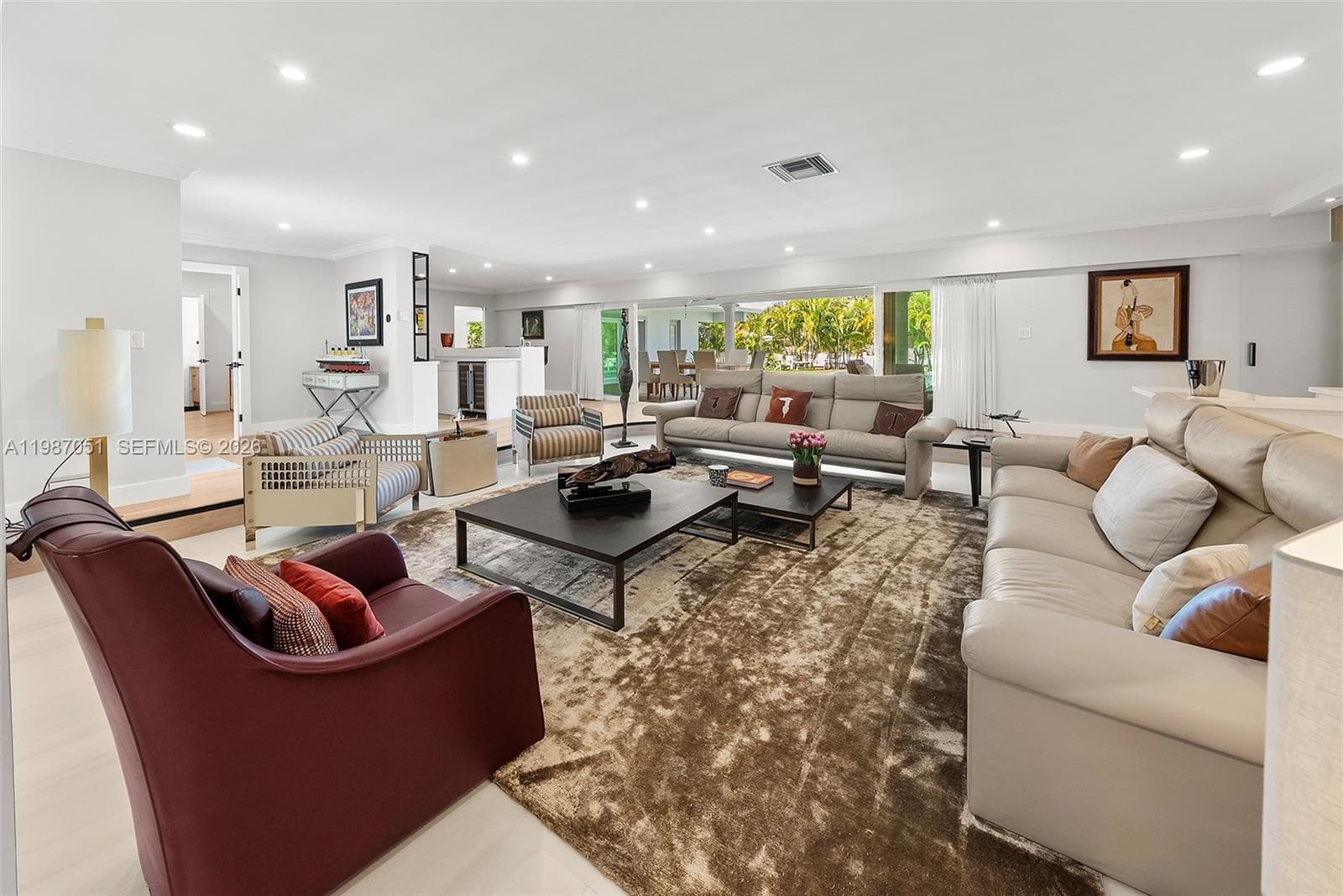 424 Alamanda Dr photo 6