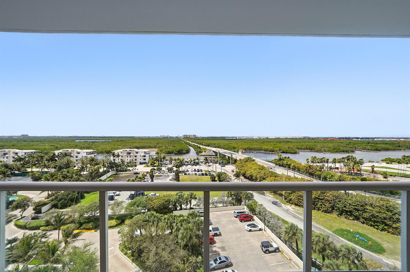 6051 N Ocean Drive 1003 photo 3