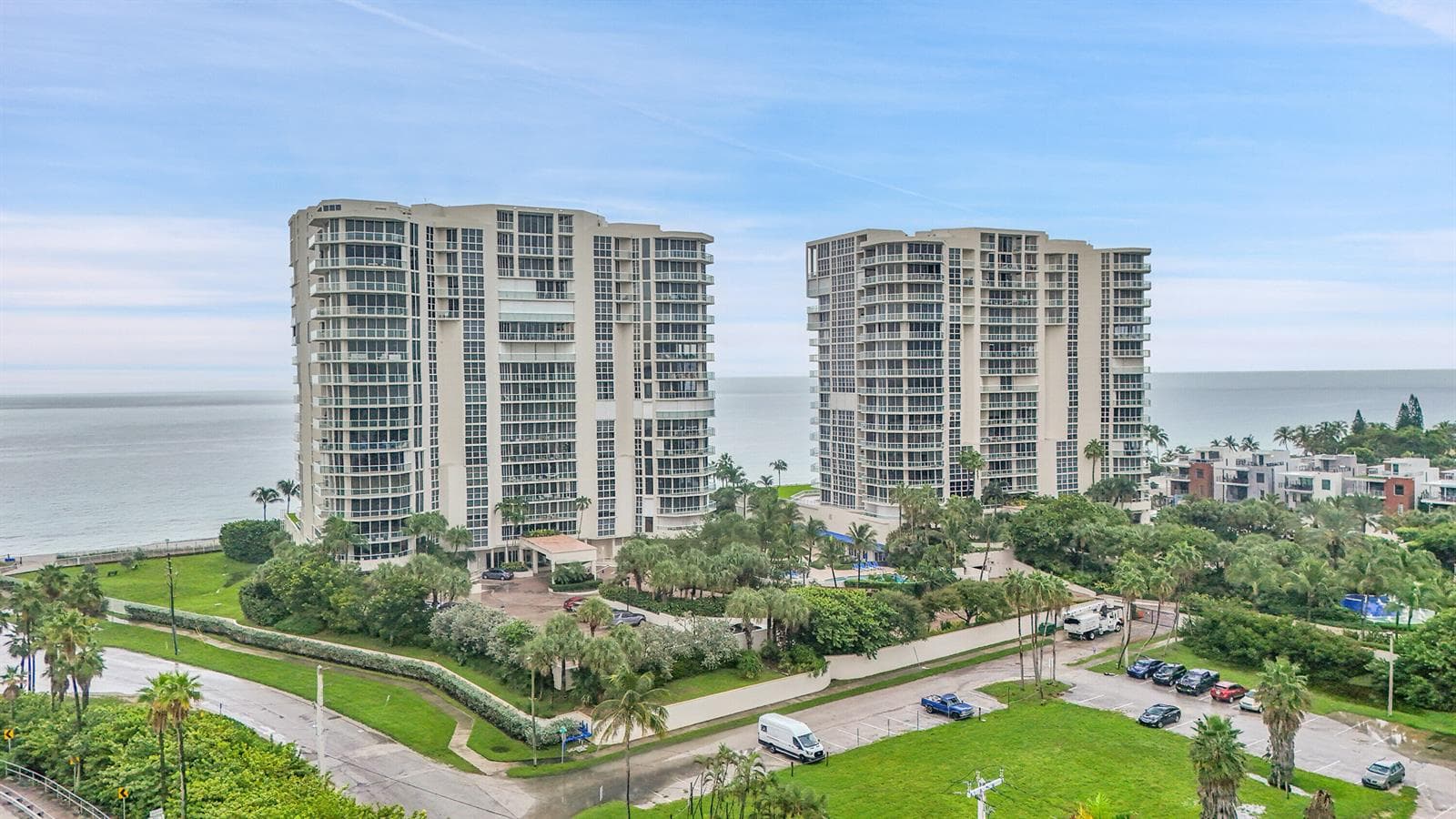 6051 N Ocean Drive 1003 photo 1