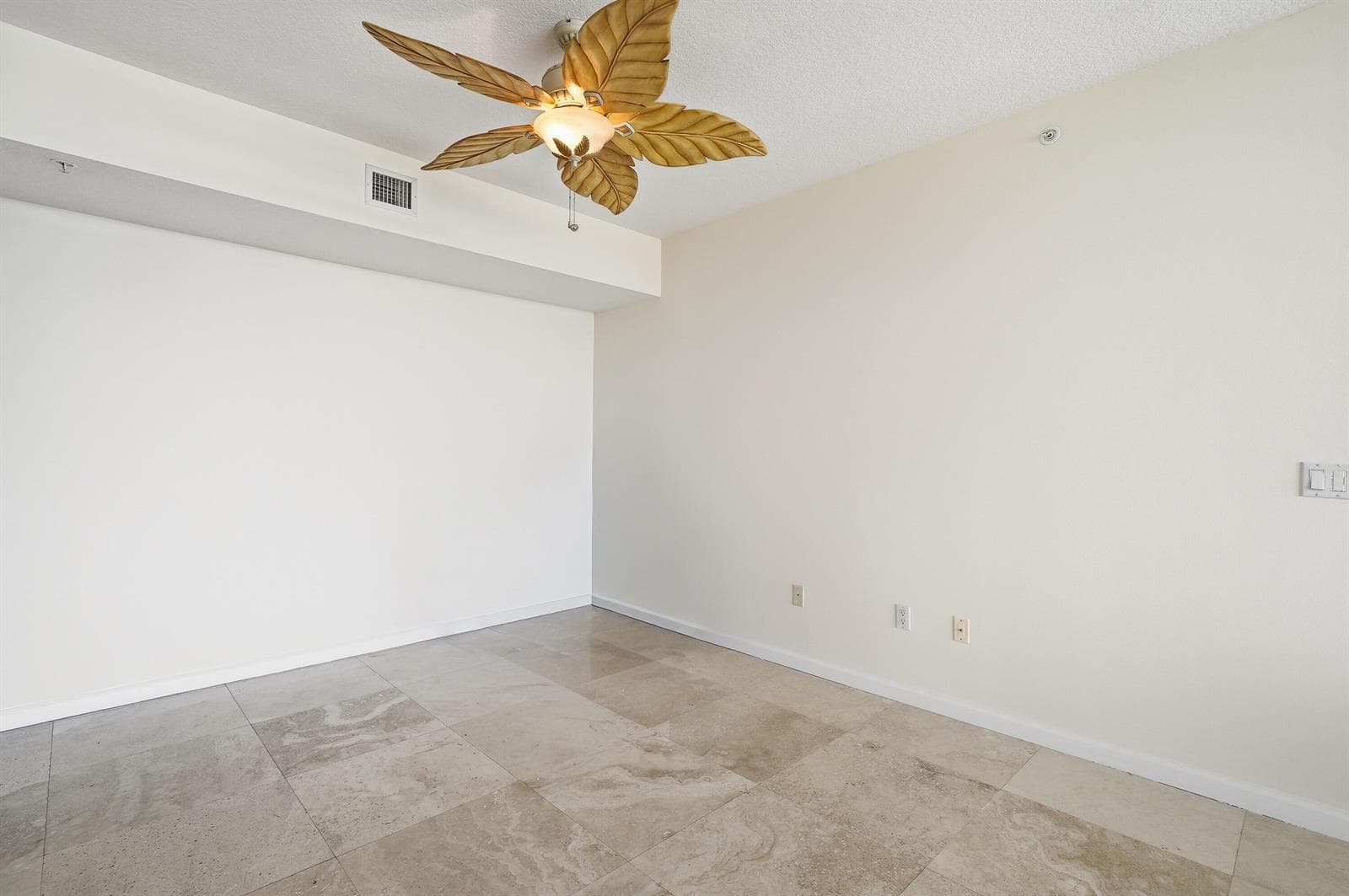 6051 N Ocean Drive 1003 photo 18
