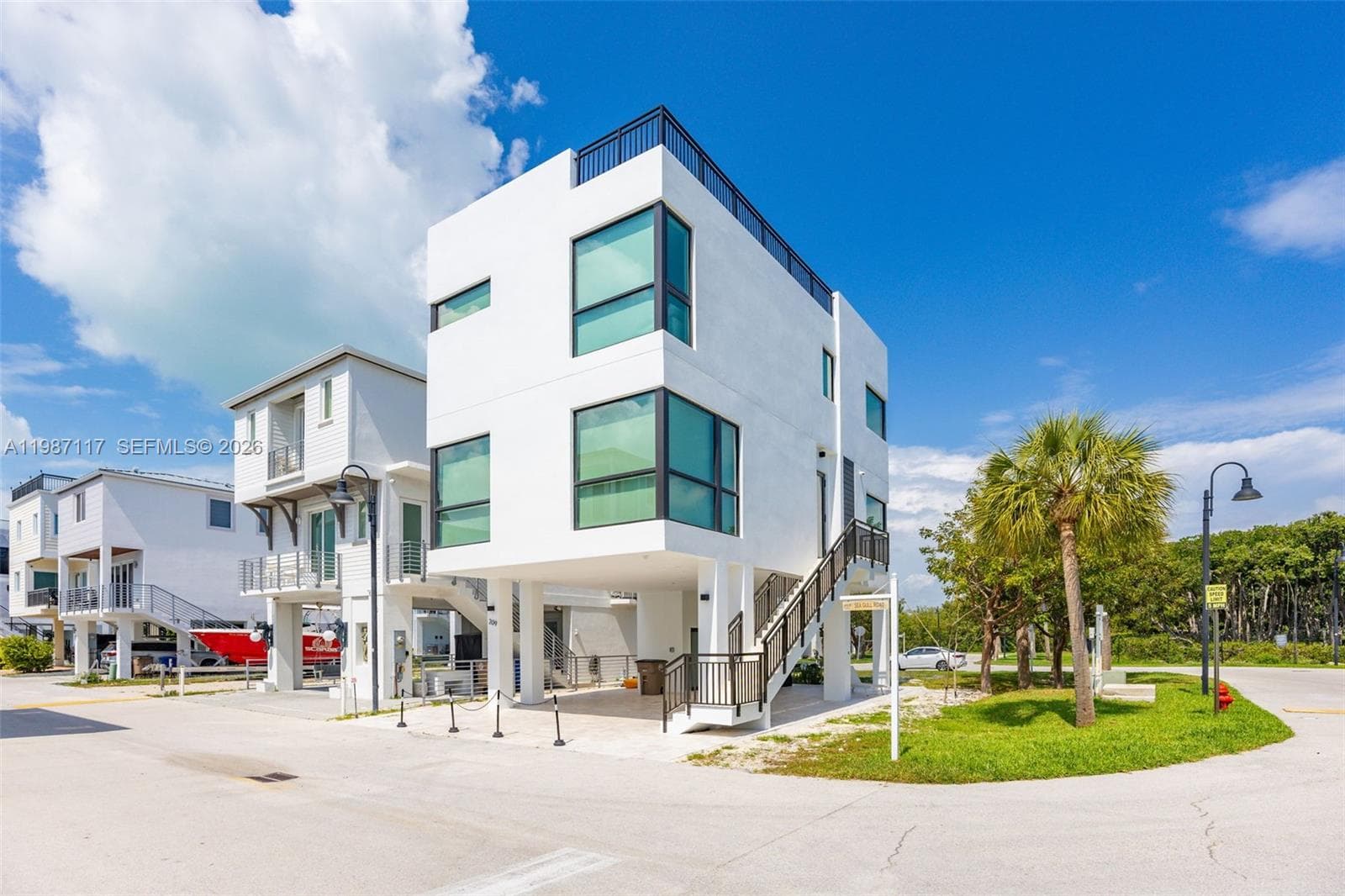 94825 Overseas Hwy 209 photo 1