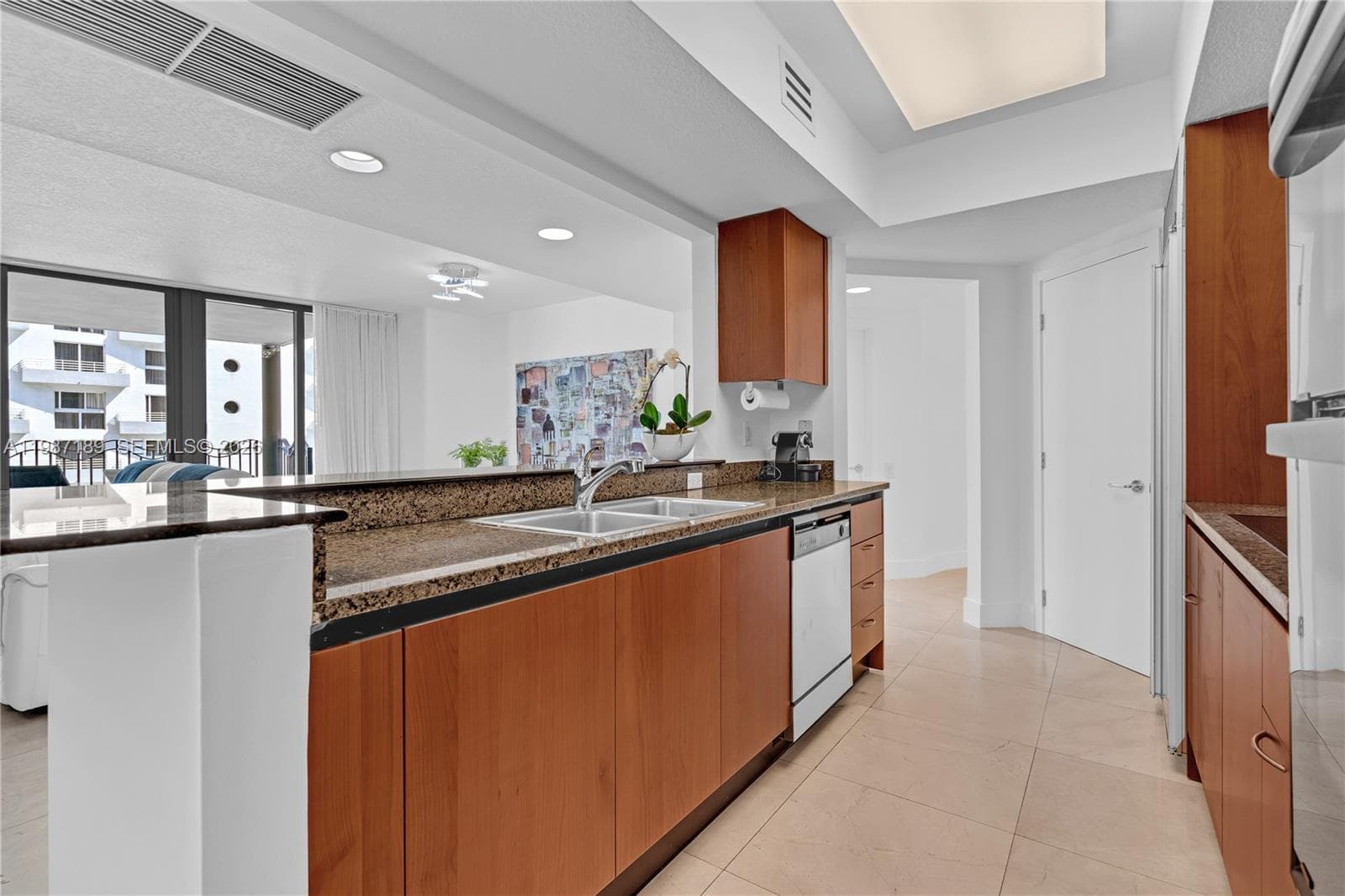 1500 Ocean Dr 505 photo 13