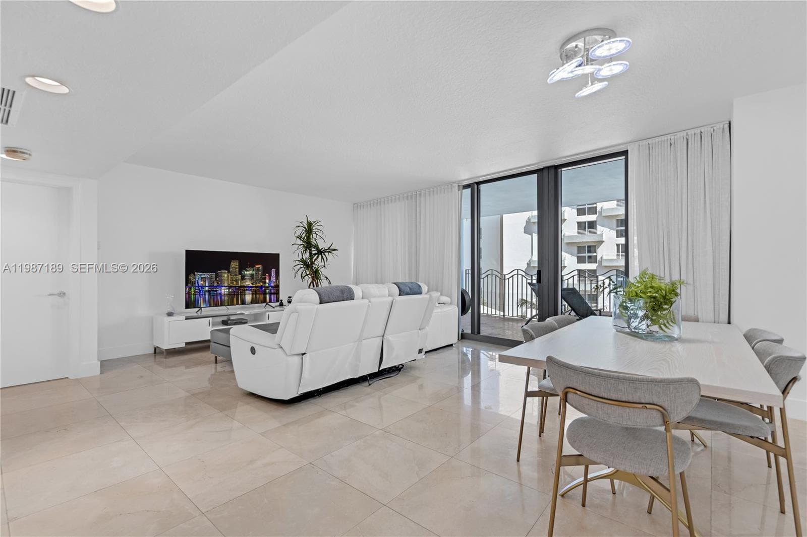 1500 Ocean Dr 505 photo 5