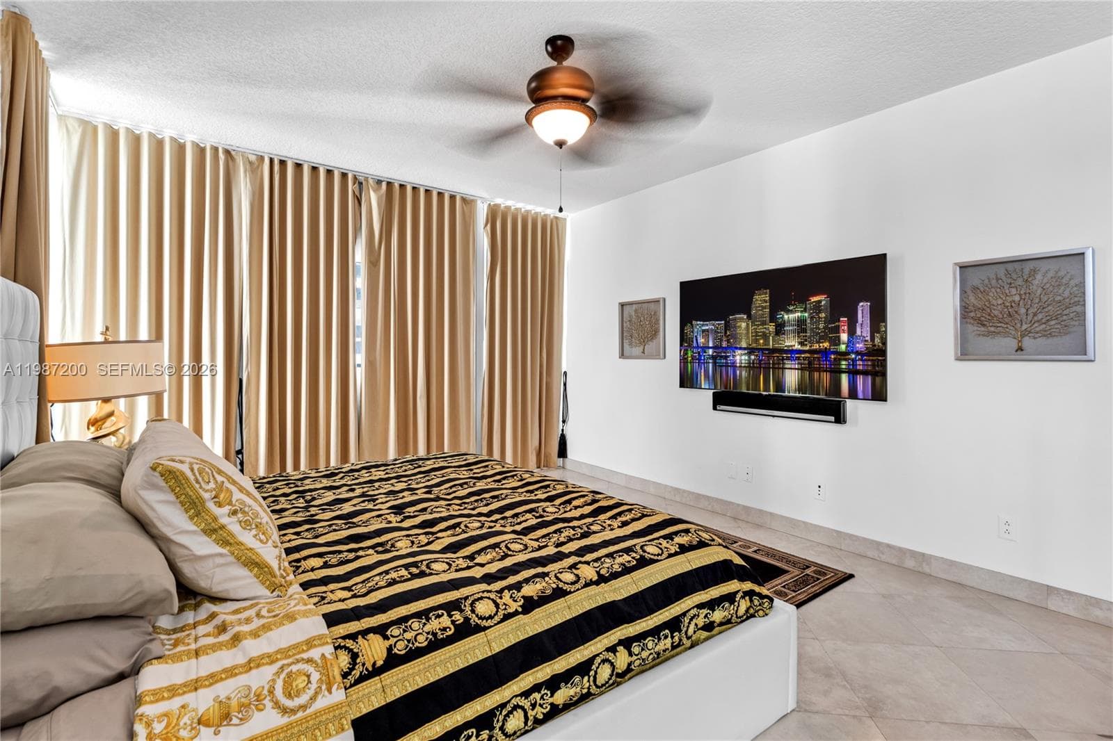 1500 Ocean Dr 907 photo 17
