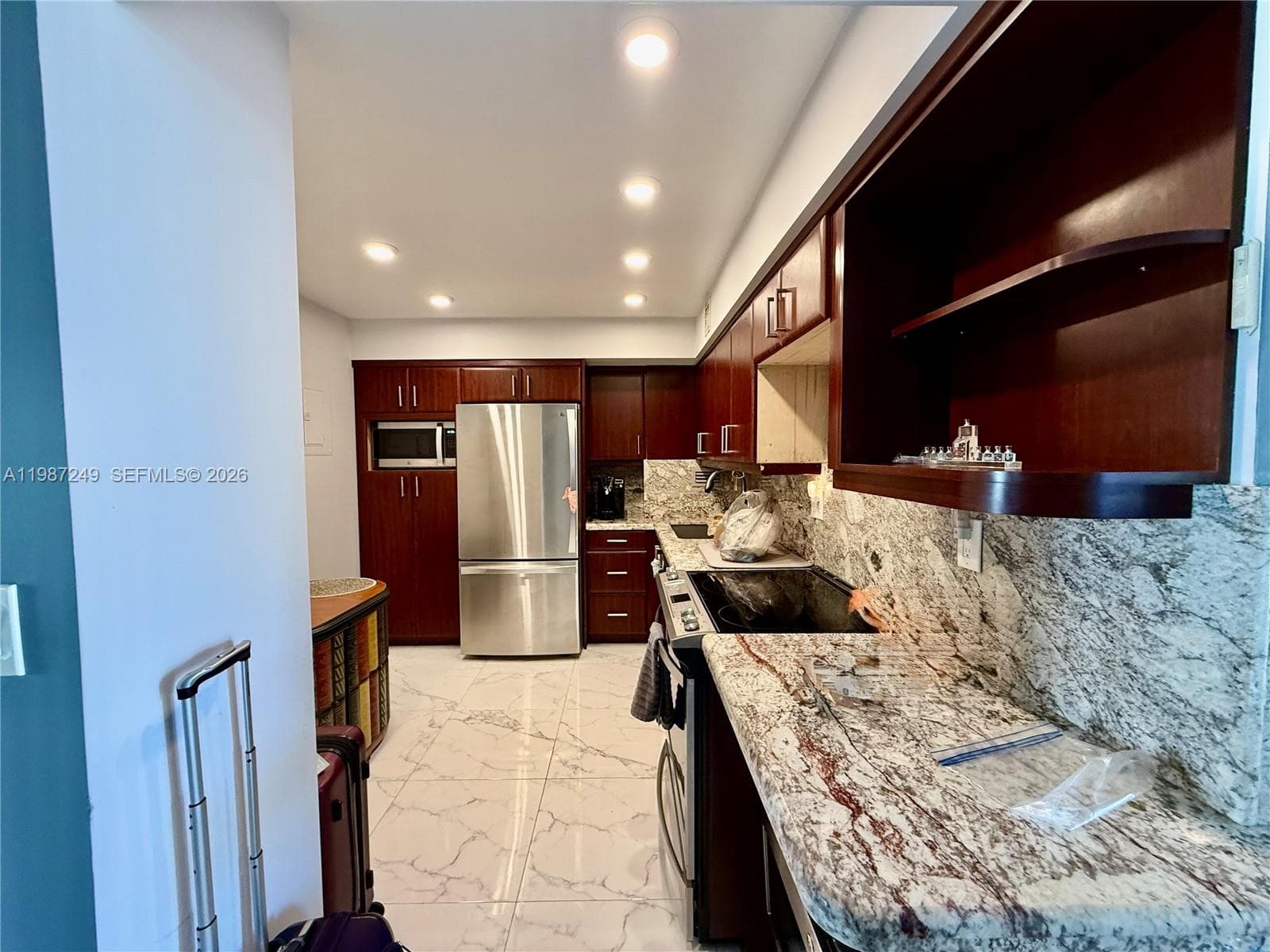 3180 S Ocean Dr 509 photo 12