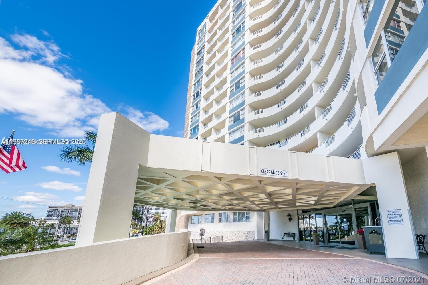 3180 S Ocean Dr 509 photo 24