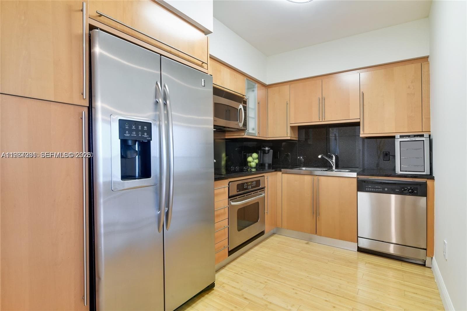 6365 Collins Ave 2810 photo 10