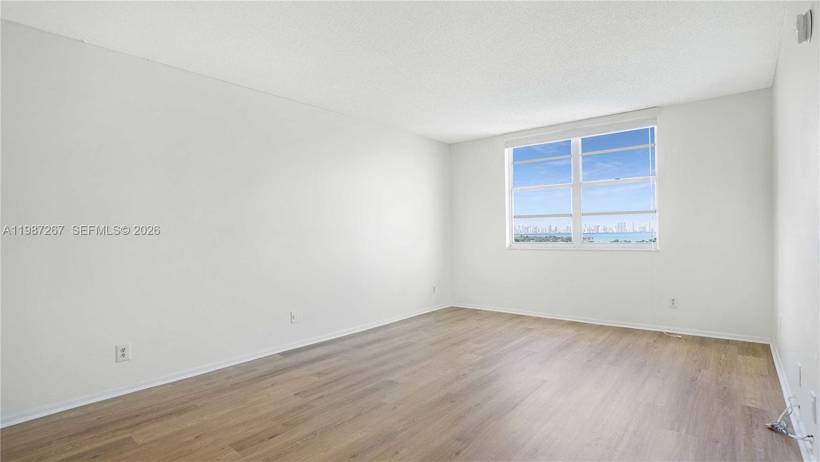 6770 Indian Creek Dr 14E photo 15