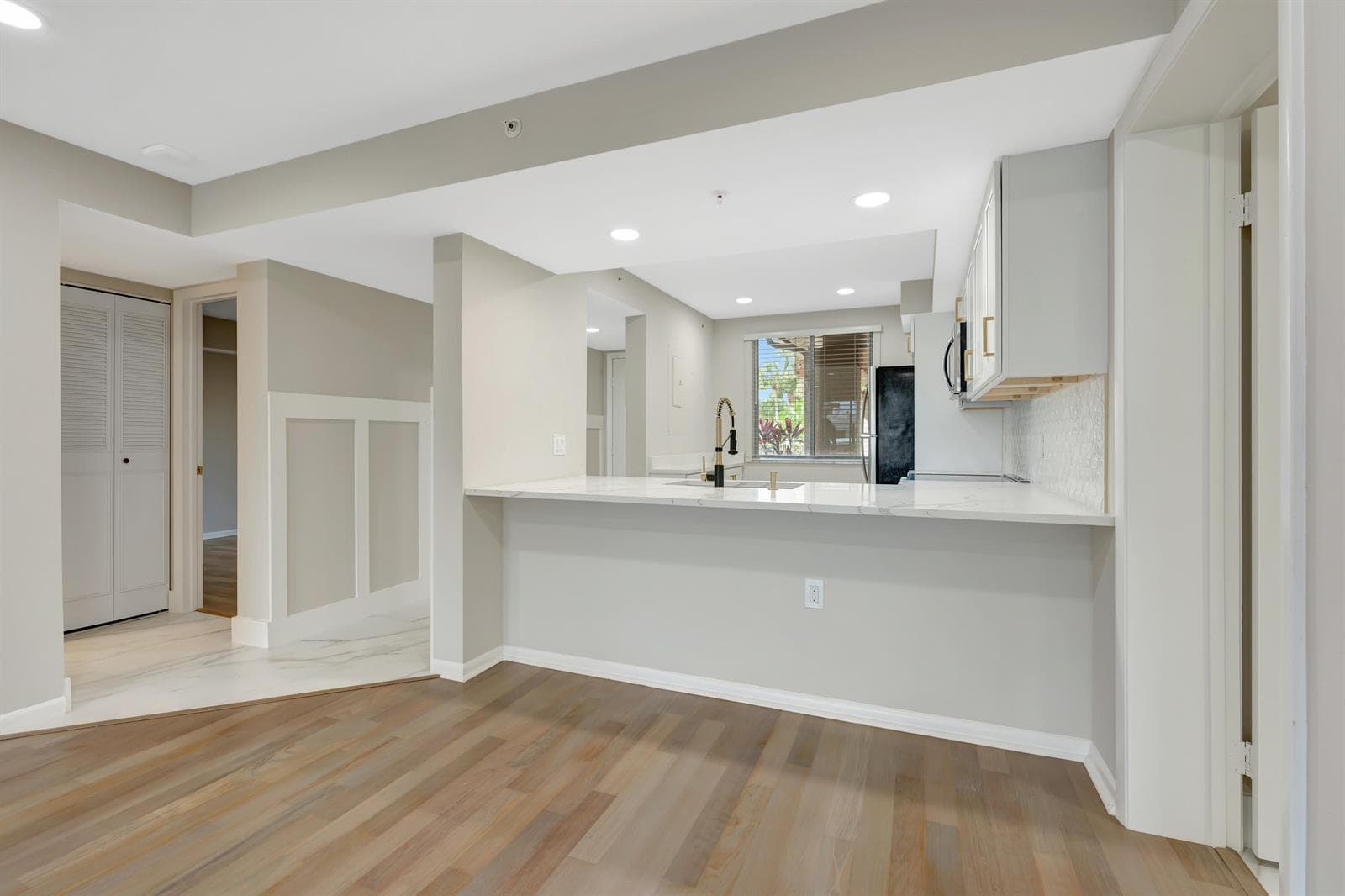 2501 Marina Isle Way 104 photo 13