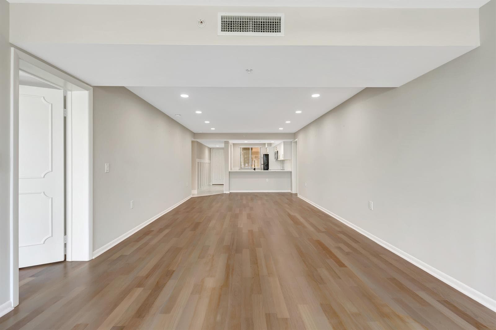 2501 Marina Isle Way 104 photo 22