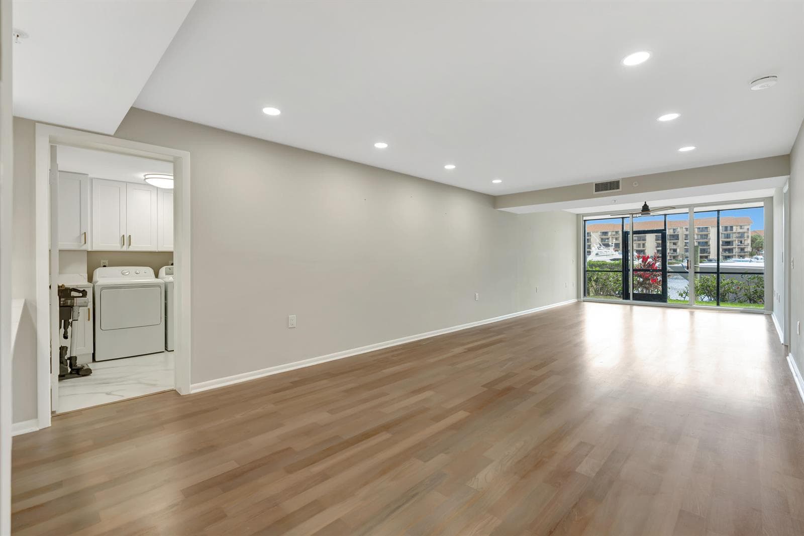 2501 Marina Isle Way 104 photo 14