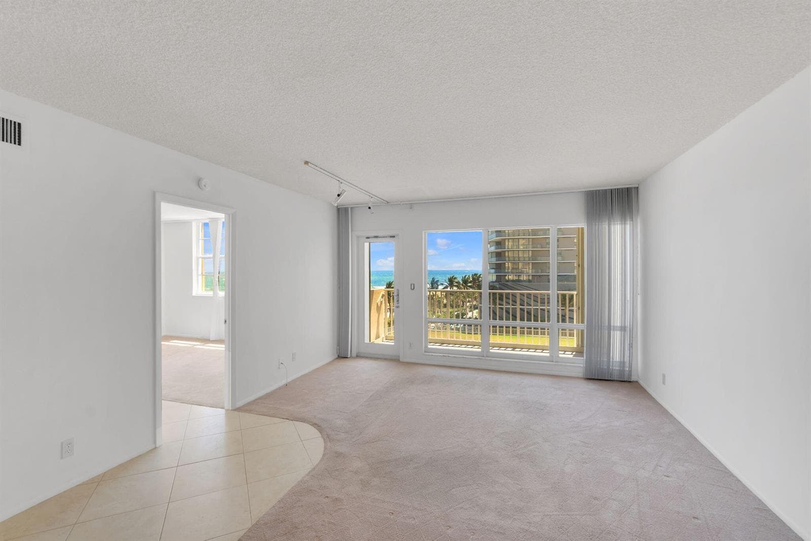 750 N Ocean Boulevard Apt 604 photo 6