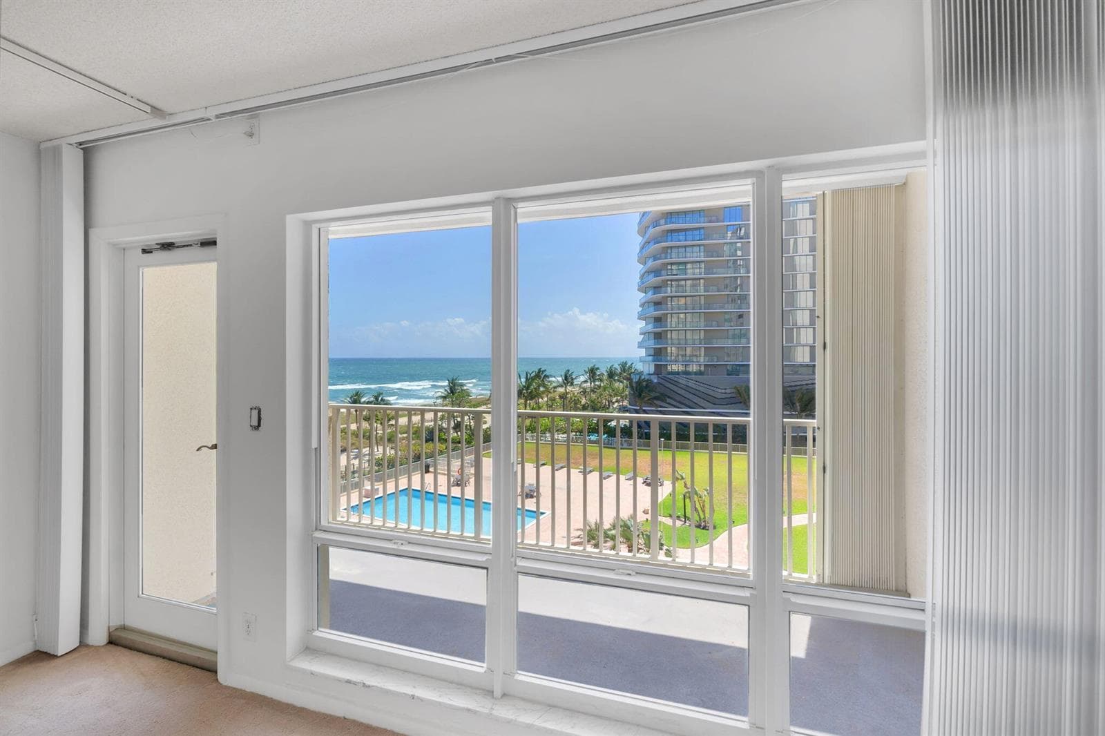 750 N Ocean Boulevard Apt 604 photo 7