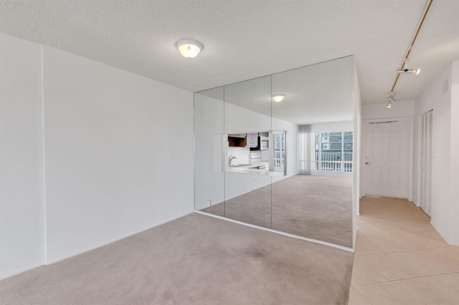 750 N Ocean Boulevard Apt 604 photo 9