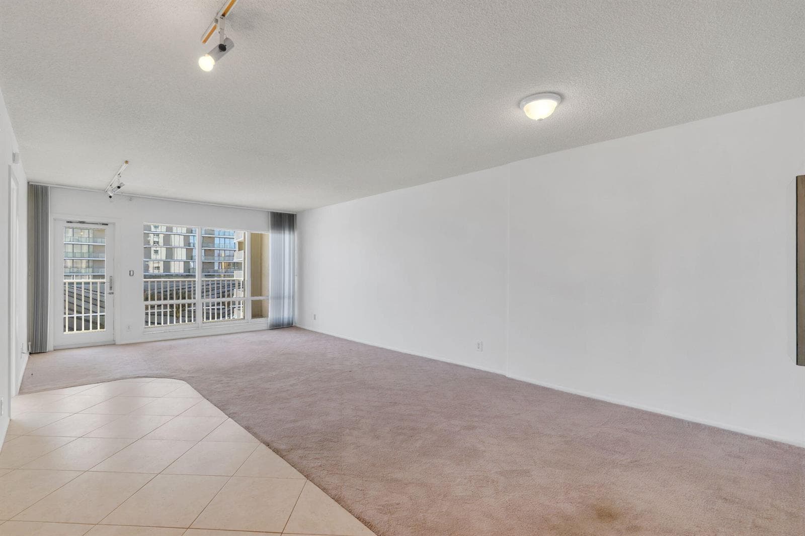 750 N Ocean Boulevard Apt 604 photo 10
