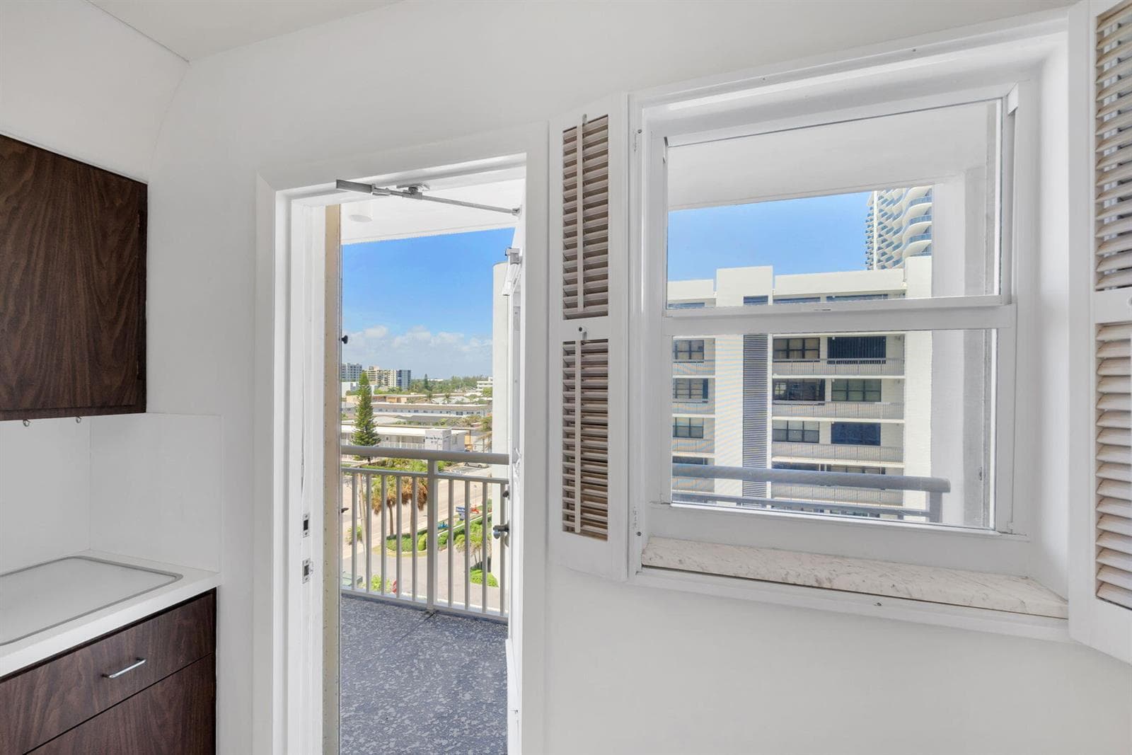 750 N Ocean Boulevard Apt 604 photo 15