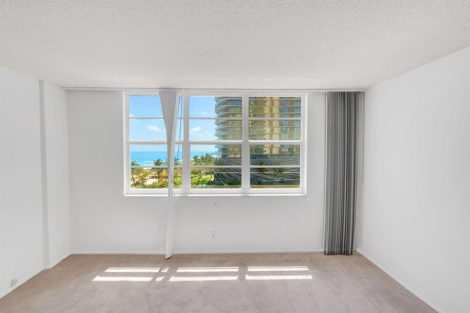 750 N Ocean Boulevard Apt 604 photo 19