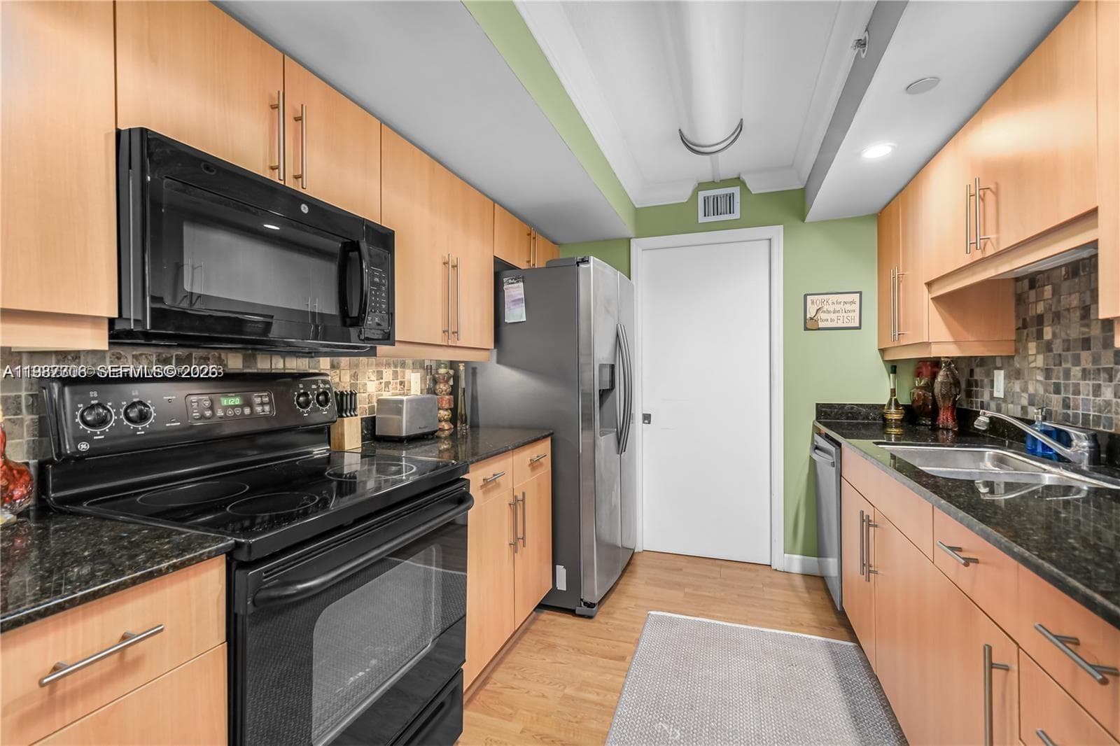 6917 Collins Ave 812 photo 12
