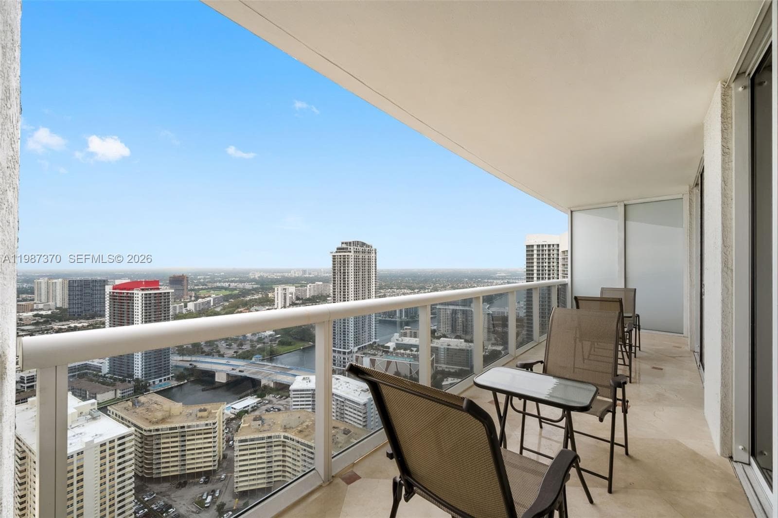 1850 Ocean Dr 4206 photo 23
