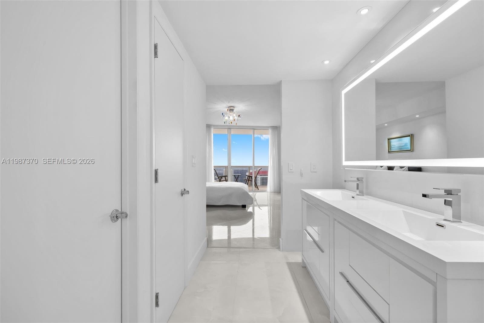1850 Ocean Dr 4206 photo 19