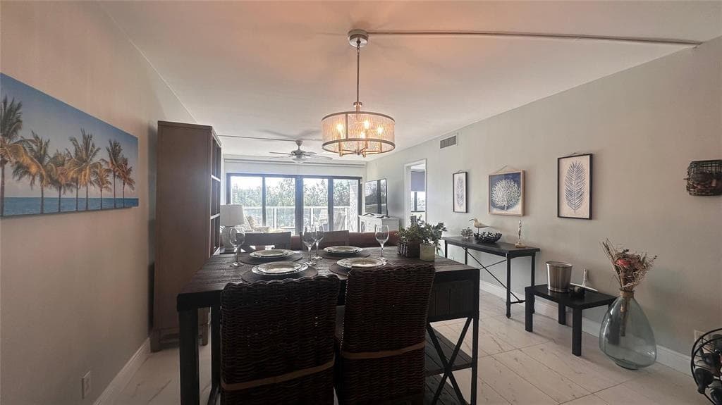1401 N Riverside Drive 603 photo 2