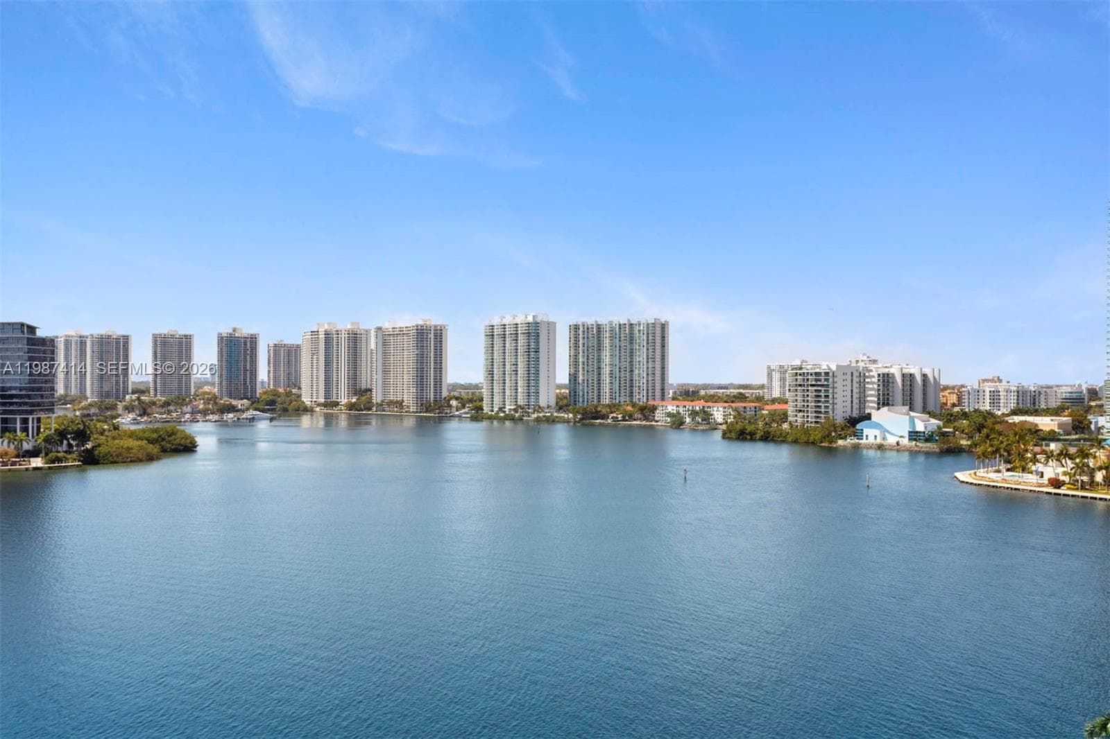 3600 Mystic Pointe Dr 1402 photo 1