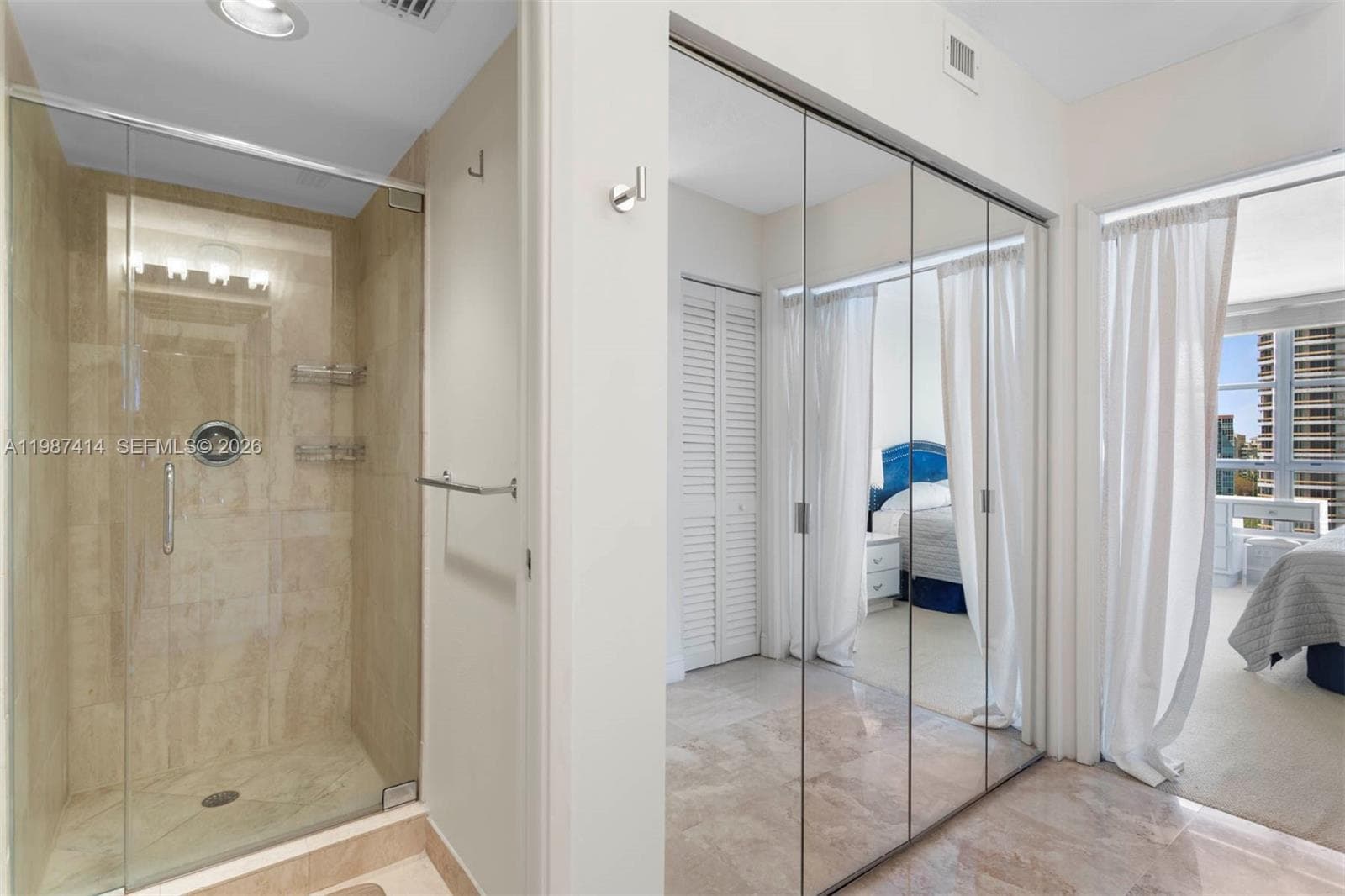 3600 Mystic Pointe Dr 1402 photo 20
