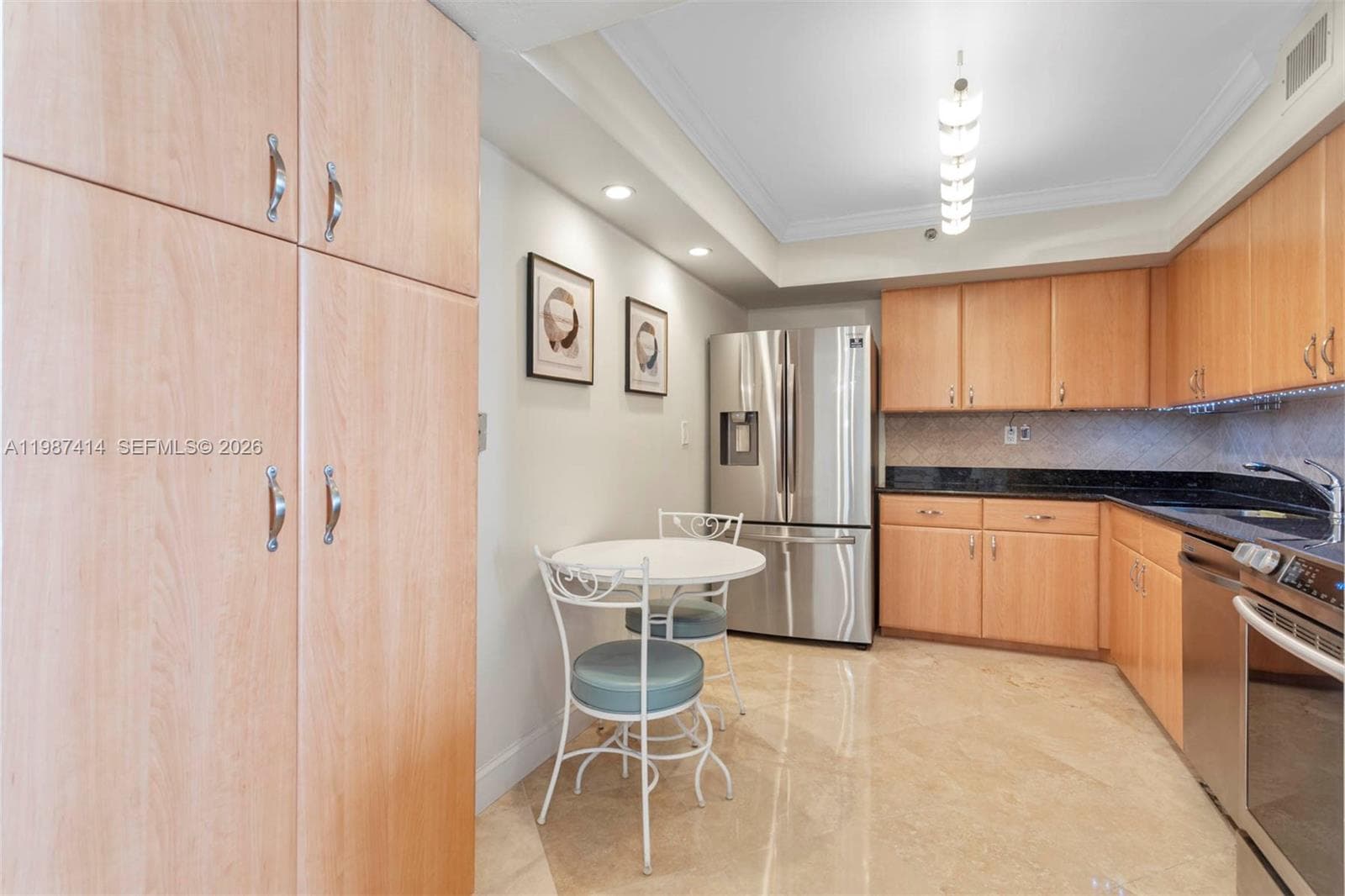 3600 Mystic Pointe Dr 1402 photo 11