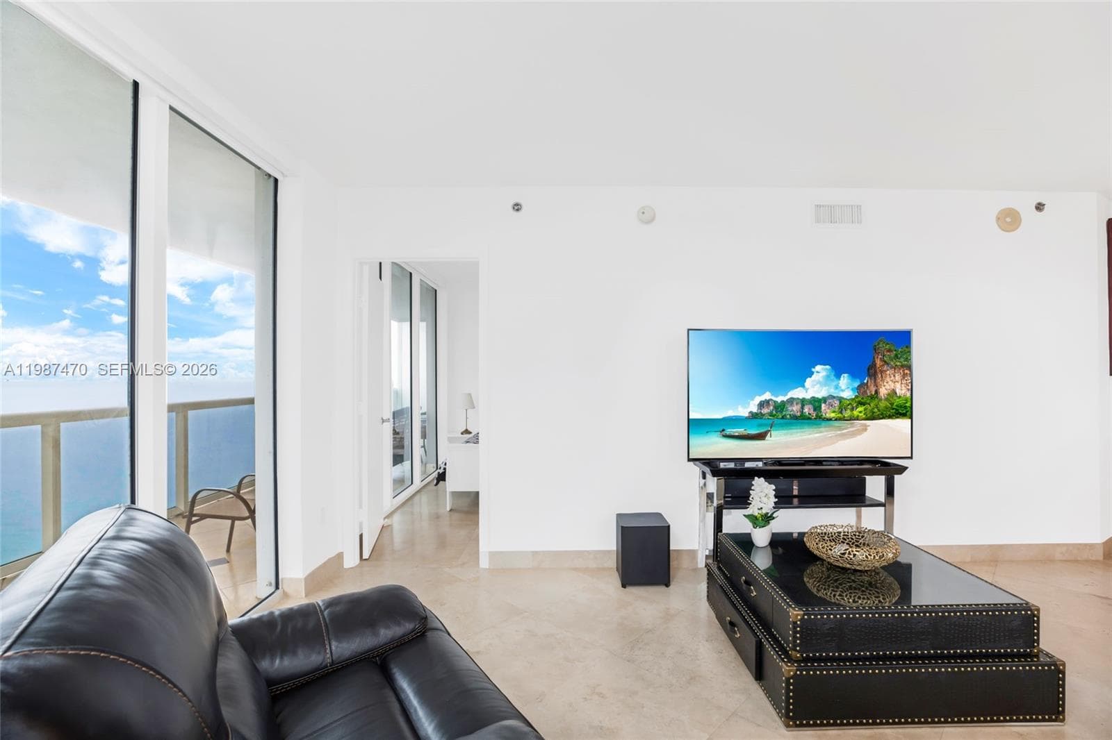 1830 Ocean Dr 2808 photo 7