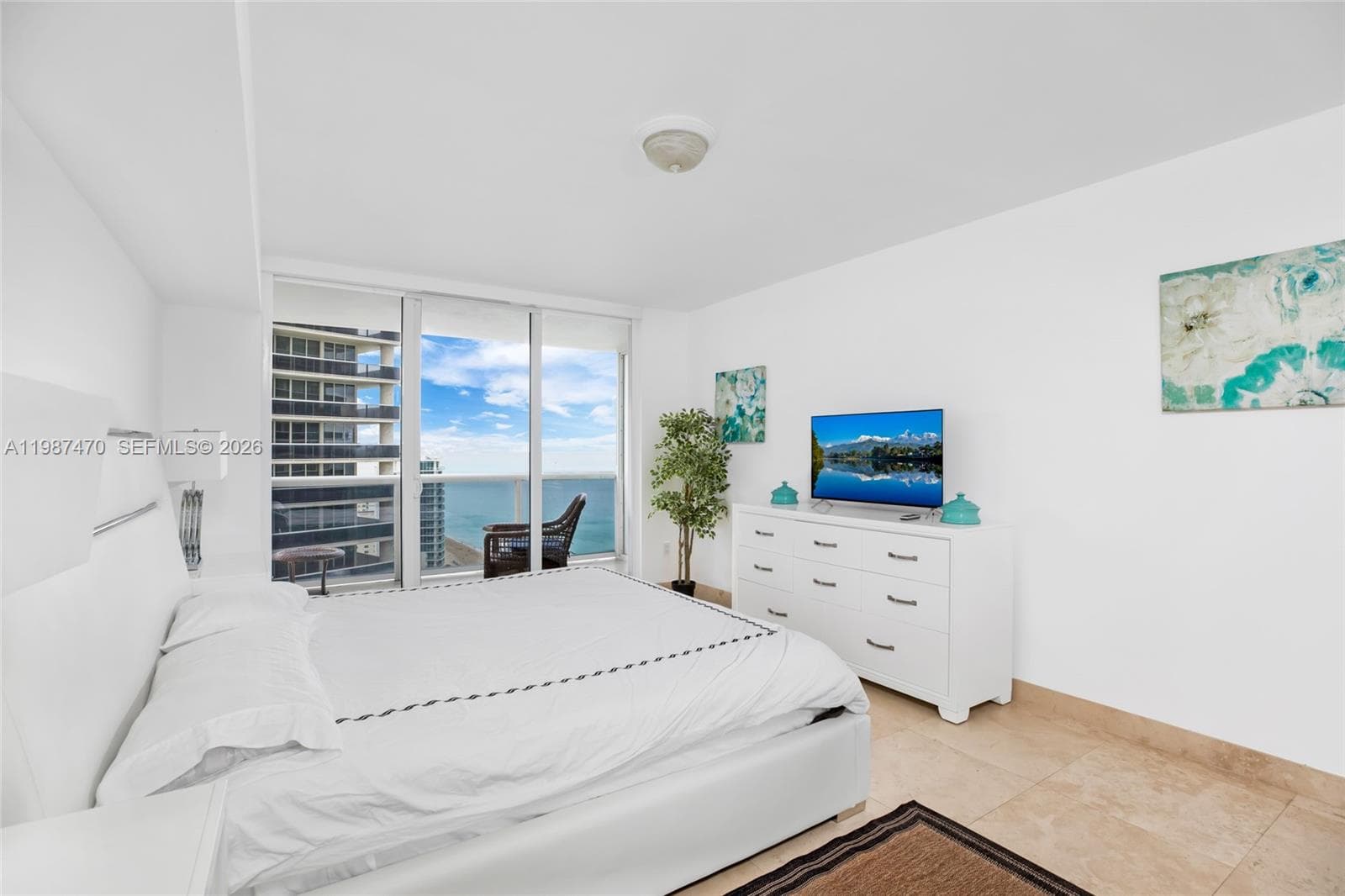 1830 S Ocean Dr 2808 photo 9