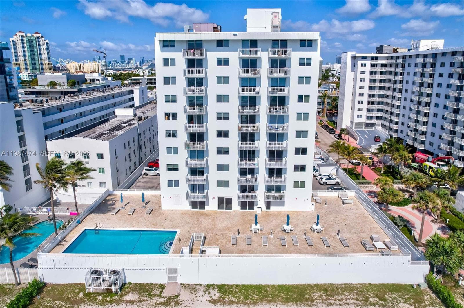 345 Ocean Dr 607 photo 23